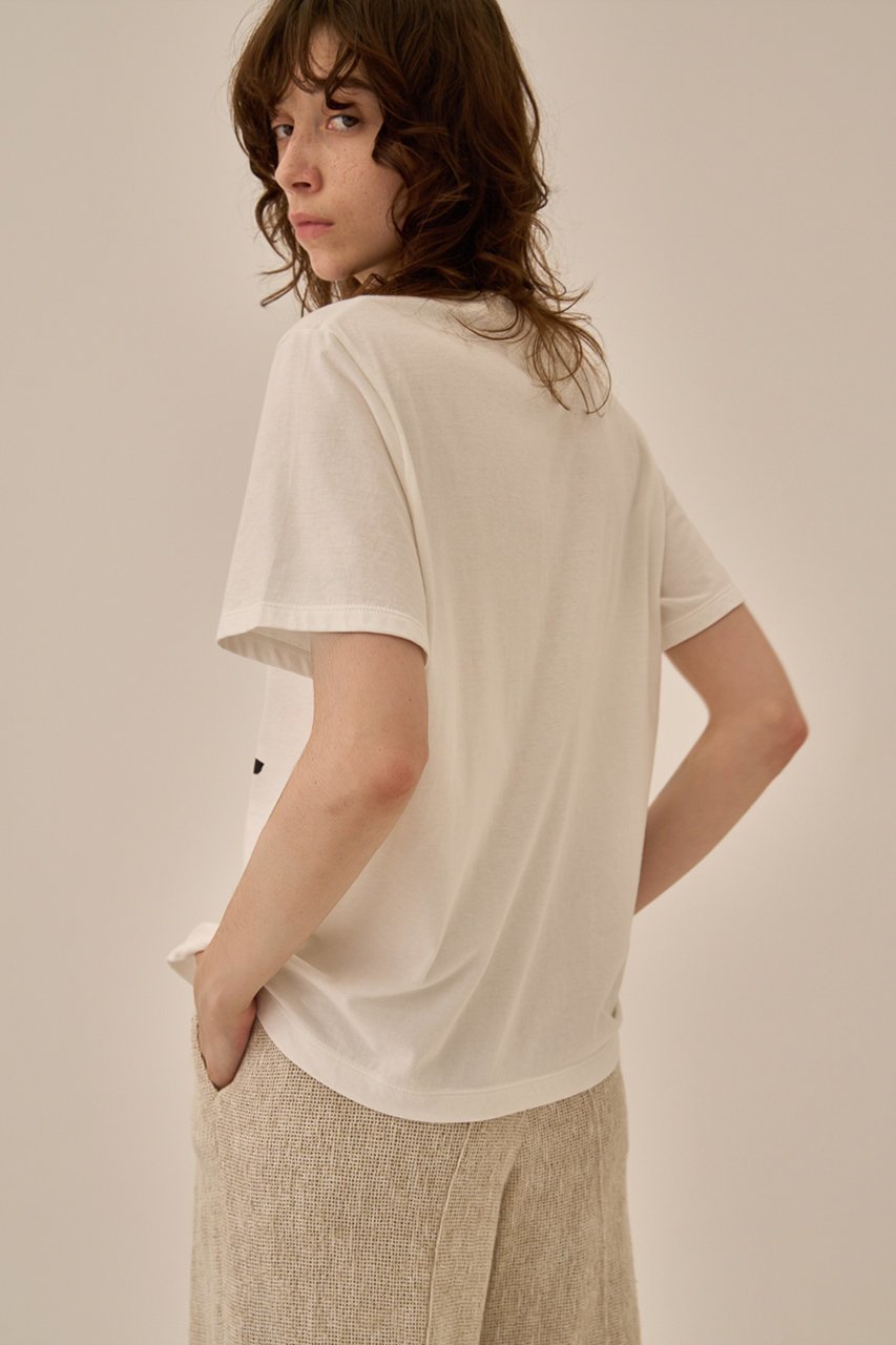 【アキラナカ/AKIRANAKA】のLine ポートレイト Tシャツ 人気、トレンドファッション・服の通販 founy(ファニー) 　ファッション　Fashion　レディースファッション　Fashion for Women　トップス・カットソー　Cut & Sew Tops　シャツ・ブラウス・オフィスカジュアル　Elegant Blouses & Button-Ups　ロングTシャツ・Tシャツ　Longline T-Shirts & Tees　カットソー・ベーシックTシャツ　Cut-and-Sewn Tops / Stretch Tees & Basics　グラフィック　Graphic, Graphic Design　ショート　Short, Short Length　スリーブ　Sleeve, Long Sleeve / Short Sleeve　モダン　Modern, Contemporary　other-7|ID: prp329100004903489 ipo3291000000036700771