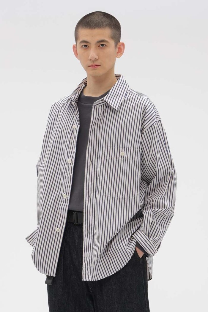 【マーガレット ハウエル/MARGARET HOWELL / MEN】のVINTAGE COMPACT COTTON STRIPE SHIRT インテリア・キッズ・メンズ・レディースファッション・服の通販 founy(ファニー) https://founy.com/ ファッション Fashion レディースファッション Fashion for Women トップス・カットソー Cut & Sew Tops シャツ・ブラウス・オフィスカジュアル Elegant Blouses & Button-Ups ストライプ Stripe, Striped Pattern スリーブ Sleeve, Long Sleeve / Short Sleeve バランス Balance, Style Balance プリーツ Pleats, Pleated ボックス Boxy, Box Shape ロング Long, Long-Length ワーク Workwear, Utility Style ヴィンテージ Vintage Style エレガント 上品 Elegant 羽織 Haori, Light Jacket |ID: prp329100004903626 ipo3291000000036702288