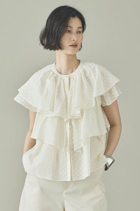 【カレンソロジー/Curensology】の〈C.S.G〉ドットジャカードブラウス 人気、トレンドファッション・服の通販 founy(ファニー) ファッション Fashion レディースファッション Fashion for Women トップス・カットソー Cut & Sew Tops シャツ・ブラウス・オフィスカジュアル Elegant Blouses & Button-Ups おすすめ Recommended / Our Picks インド Indian Textile ギャザー Gathered, Ruffled シアー Sheer, See-Through ショート Short, Short Length ジャカード／ジャガード Jacquard, Woven Pattern スリーブ Sleeve, Long Sleeve / Short Sleeve バランス Balance, Style Balance フリル Frill, Ruffle 新作・新入荷 New Arrivals / New In |ID:prp329100004903886
