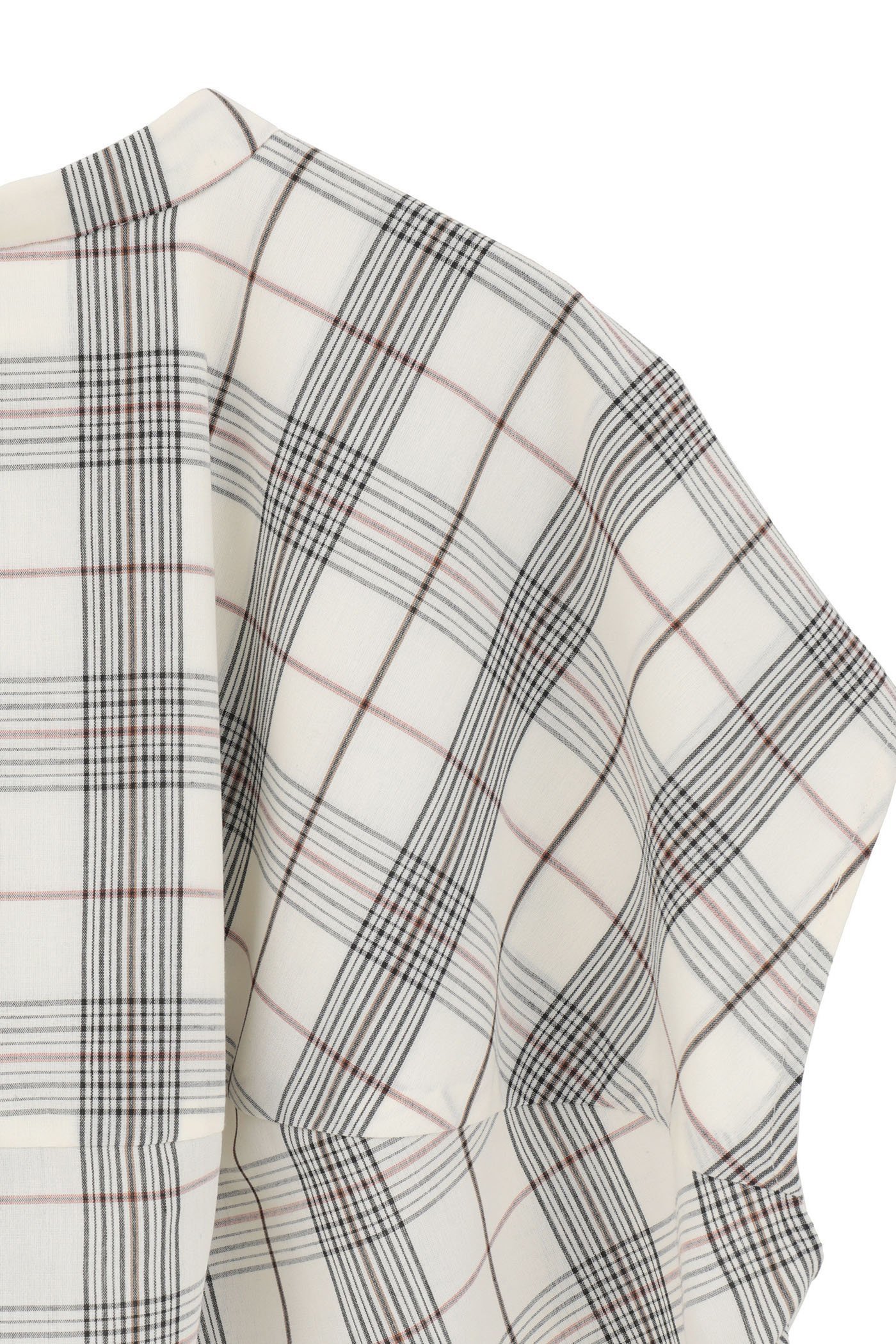 【マルティニーク/martinique】のタッサーコクーンブラウス(セットアップ可) 人気、トレンドファッション・服の通販 founy(ファニー) 　ファッション　Fashion　レディースファッション　Fashion for Women　トップス・カットソー　Cut & Sew Tops　シャツ・ブラウス・オフィスカジュアル　Elegant Blouses & Button-Ups　おすすめ　Recommended / Our Picks　ショート　Short, Short Length　シンプル　Simple, Minimal　スリーブ　Sleeve, Long Sleeve / Short Sleeve　セットアップ　Set-Up, Coordinated Outfit　タイトスカート　Pencil Skirt, Tight Skirt　タンブラー　Tumbler, Travel Mug　ドレープ　Drape, Draping Fabric　バランス　Balance, Style Balance　フォルム　Silhouette, Form　フロント　Front, Front Design　ワッシャー　Washer, Crinkled Finish　エレガント 上品　Elegant　新作・新入荷　New Arrivals / New In　other-6|ID: prp329100004903892 ipo3291000000036704908