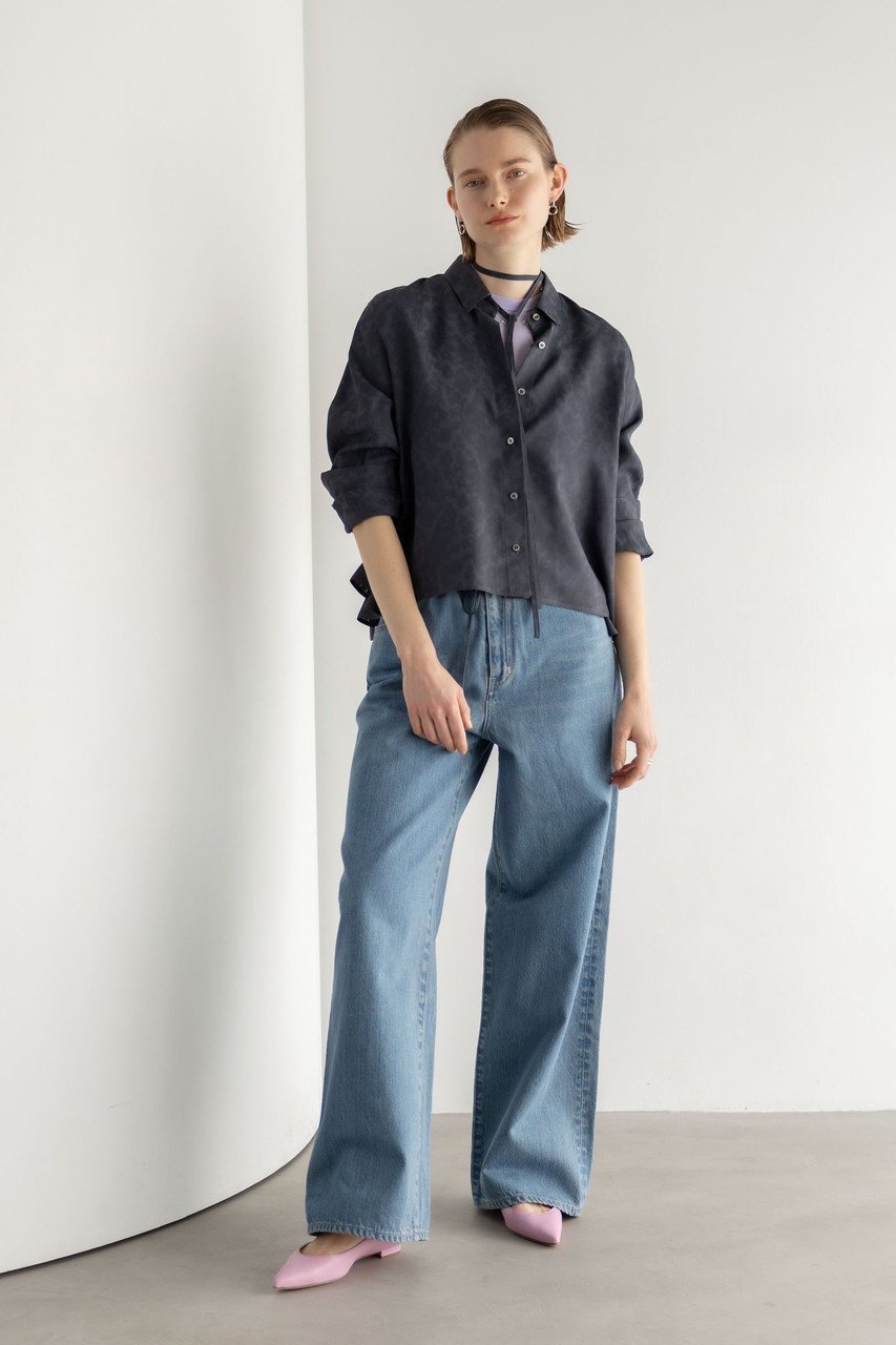 【エブール/ebure】のフラワービスジャカード フレアブラウス 人気、トレンドファッション・服の通販 founy(ファニー) 　ファッション　Fashion　レディースファッション　Fashion for Women　トップス・カットソー　Cut & Sew Tops　シャツ・ブラウス・オフィスカジュアル　Elegant Blouses & Button-Ups　おすすめ　Recommended / Our Picks　なめらか　Smooth, Silky Texture　ショート　Short, Short Length　ジャカード／ジャガード　Jacquard, Woven Pattern　スリーブ　Sleeve, Long Sleeve / Short Sleeve　デニム　Denim, Jeans Material　ドレープ　Drape, Draping Fabric　バランス　Balance, Style Balance　フレア　Flare, Flared　ボトム　Bottoms, Lower Wear　ロング　Long, Long-Length　other-7|ID: prp329100004904483 ipo3291000000036712842