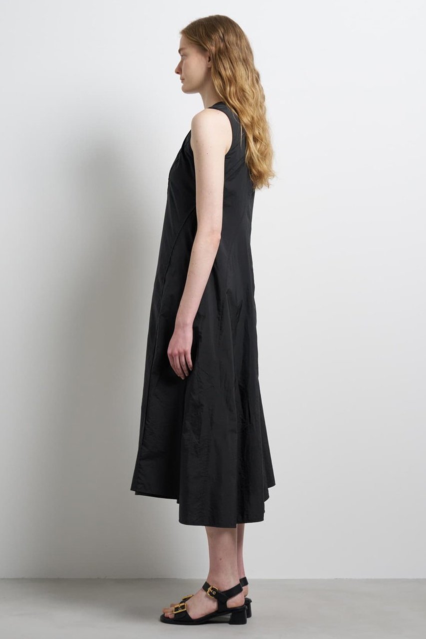 【ランバン オン ブルー/LANVIN en Bleu】のエスカルゴフレアワンピース 人気、トレンドファッション・服の通販 founy(ファニー) 　ファッション　Fashion　レディースファッション　Fashion for Women　ワンピース　Dresses　チュニック　Tunic Tops & Dresses　アンダー　Underwear Essentials　軽量　Lightweight, Ultra Light　サマー　Summer, Summer Style　シアー　Sheer, See-Through　シルク　Silk, 100% Silk　ストライプ　Stripe, Striped Pattern　タフタ　Taffeta, Structured Fabric　チュニック　Tunic, Long Top　ドレス　Dress, One-Piece　なめらか　Smooth, Silky Texture　パターン　Pattern, Design Print　ファブリック　Fabric, Textile　フレア　Flare, Flared　無地　Plain, Solid Color　リゾート　Resort, Vacation Style　リラックス　Relax, Relaxed Fit　ロング　Long, Long-Length　夏　Summer　旅行　Travel　エレガント 上品　Elegant　other-2|ID: prp329100004904600 ipo3291000000036733346