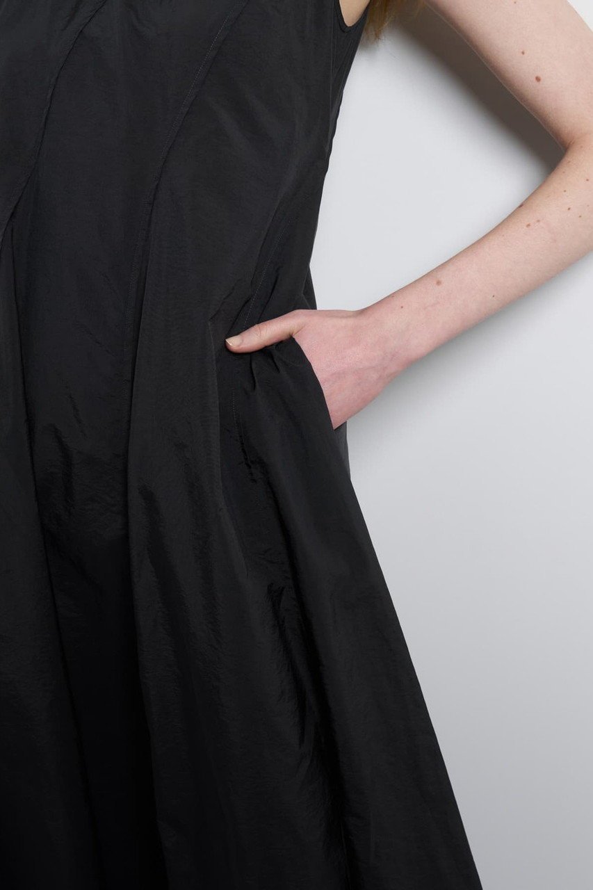 【ランバン オン ブルー/LANVIN en Bleu】のエスカルゴフレアワンピース 人気、トレンドファッション・服の通販 founy(ファニー) 　ファッション　Fashion　レディースファッション　Fashion for Women　ワンピース　Dresses　チュニック　Tunic Tops & Dresses　アンダー　Underwear Essentials　軽量　Lightweight, Ultra Light　サマー　Summer, Summer Style　シアー　Sheer, See-Through　シルク　Silk, 100% Silk　ストライプ　Stripe, Striped Pattern　タフタ　Taffeta, Structured Fabric　チュニック　Tunic, Long Top　ドレス　Dress, One-Piece　なめらか　Smooth, Silky Texture　パターン　Pattern, Design Print　ファブリック　Fabric, Textile　フレア　Flare, Flared　無地　Plain, Solid Color　リゾート　Resort, Vacation Style　リラックス　Relax, Relaxed Fit　ロング　Long, Long-Length　夏　Summer　旅行　Travel　エレガント 上品　Elegant　other-5|ID: prp329100004904600 ipo3291000000036733349