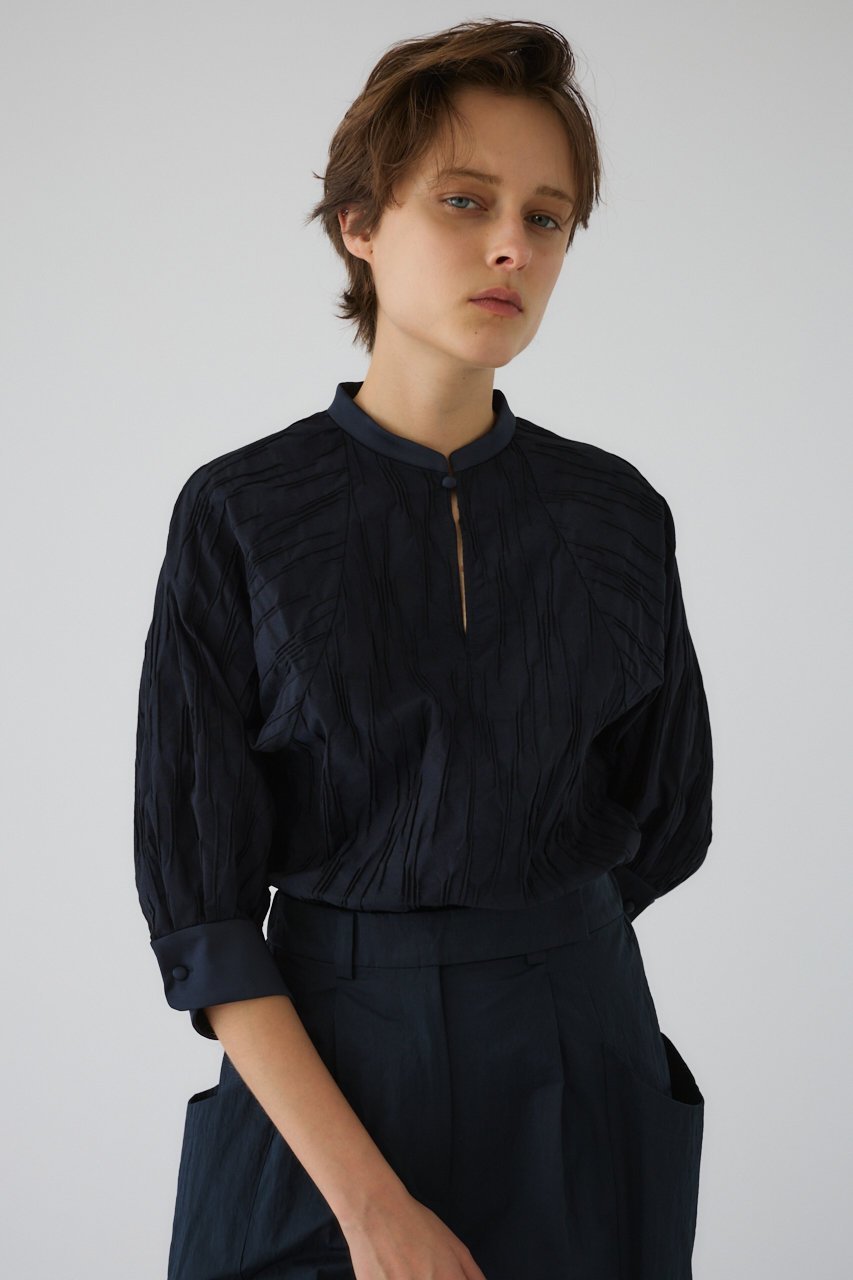 【リムアーク/RIM.ARK】のTuck pleats raglan blouse/ブラウス 人気、トレンドファッション・服の通販 founy(ファニー) 　ファッション　Fashion　レディースファッション　Fashion for Women　トップス・カットソー　Cut & Sew Tops　シャツ・ブラウス・オフィスカジュアル　Elegant Blouses & Button-Ups　おすすめ　Recommended / Our Picks　サテン　Satin, Glossy Fabric　ショート　Short, Short Length　スリーブ　Sleeve, Long Sleeve / Short Sleeve　タイトスカート　Pencil Skirt, Tight Skirt　ダウン　Down, Puffer　デニム　Denim, Jeans Material　ネックレス　Necklace, Pendant Necklace　モダン　Modern, Contemporary　リュクス　Luxury, Elegant, High-End, Chic　エレガント 上品　Elegant　other-4|ID: prp329100004904745 ipo3291000000036746751