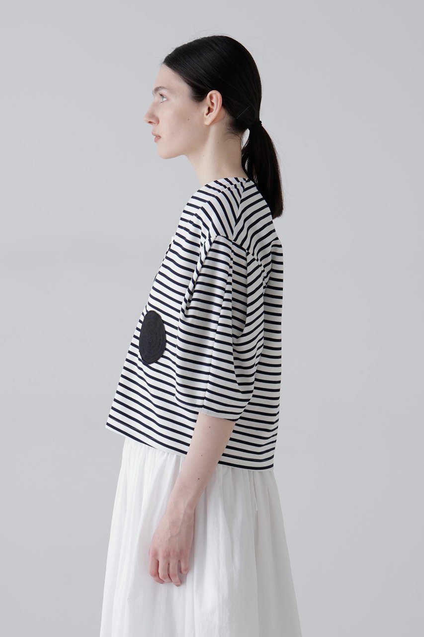 【アドーア/ADORE】のエンブレムボーダー 人気、トレンドファッション・服の通販 founy(ファニー) 　ファッション　Fashion　レディースファッション　Fashion for Women　トップス・カットソー　Cut & Sew Tops　シャツ・ブラウス・オフィスカジュアル　Elegant Blouses & Button-Ups　ロングTシャツ・Tシャツ　Longline T-Shirts & Tees　カットソー・ベーシックTシャツ　Cut-and-Sewn Tops / Stretch Tees & Basics　コンパクト　Compact, Small Size　ショート　Short, Short Length　スリーブ　Sleeve, Long Sleeve / Short Sleeve　バスク　Basque, Basque Style　ボーダー　Border, Stripe　モノトーン　Monotone, Black and White　other-3|ID: prp329100004904832 ipo3291000000036715702