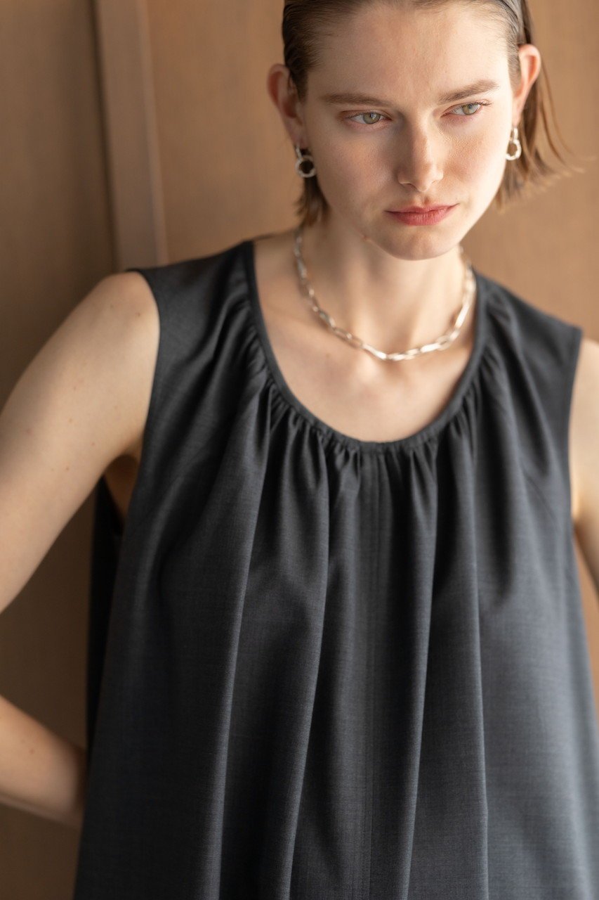 【エブール/ebure】のライトトロピカルウール ボリュームワンピース 人気、トレンドファッション・服の通販 founy(ファニー) 　ファッション　Fashion　レディースファッション　Fashion for Women　ワンピース　Dresses　チュニック　Tunic Tops & Dresses　なめらか　Smooth, Silky Texture　ウォッシャブル　Machine Washable　ギャザー　Gathered, Ruffled　シンプル　Simple, Minimal　ジャケット　Jacket, Outerwear　タンク　Tank Top, Sleeveless Top　チュニック　Tunic, Long Top　デコルテ　Décolleté, Neckline　バランス　Balance, Style Balance　リボン　Ribbon, Bow　other-8|ID: prp329100004904856 ipo3291000000036715914