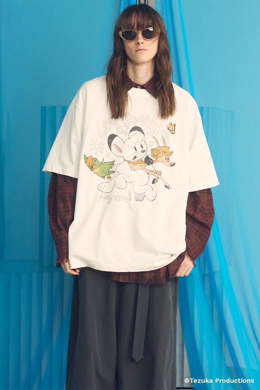 【メゾンスペシャル/MAISON SPECIAL】の【UNISEX】【TEZUKA CHARACTERS for MAISON SPECIAL】- JUNGLE EMPEROR LEO - Prime-Over Crew Neck Graphic T-Shirt/- ジャングル大帝レオ - プライムオーバークルーネックグラフィックTシャツ 人気、トレンドファッション・服の通販 founy(ファニー) ファッション Fashion レディースファッション Fashion for Women トップス・カットソー Cut & Sew Tops シャツ・ブラウス・オフィスカジュアル Elegant Blouses & Button-Ups ロングTシャツ・Tシャツ Longline T-Shirts & Tees カットソー・ベーシックTシャツ Cut-and-Sewn Tops / Stretch Tees & Basics イラスト Illustration インナー Innerwear カットソー Cut and Sewn Top キャラクター Character, Licensed Characters グラフィック Graphic, Graphic Design ショルダー Shoulder, Shoulder Strap ショート Short, Short Length シルケット Silket, Silky Cotton シンプル Simple, Minimal スリーブ Sleeve, Long Sleeve / Short Sleeve ドロップ Drop Shoulder, Dropped Style 定番 Standard, Basic Item バランス Balance, Style Balance パターン Pattern, Design Print フィット Fit, Slim Fit プリント Print, Printed Pattern ユニセックス Unisex, Genderless エレガント 上品 Elegant other-4|ID: prp329100004904897 ipo3291000000036716467