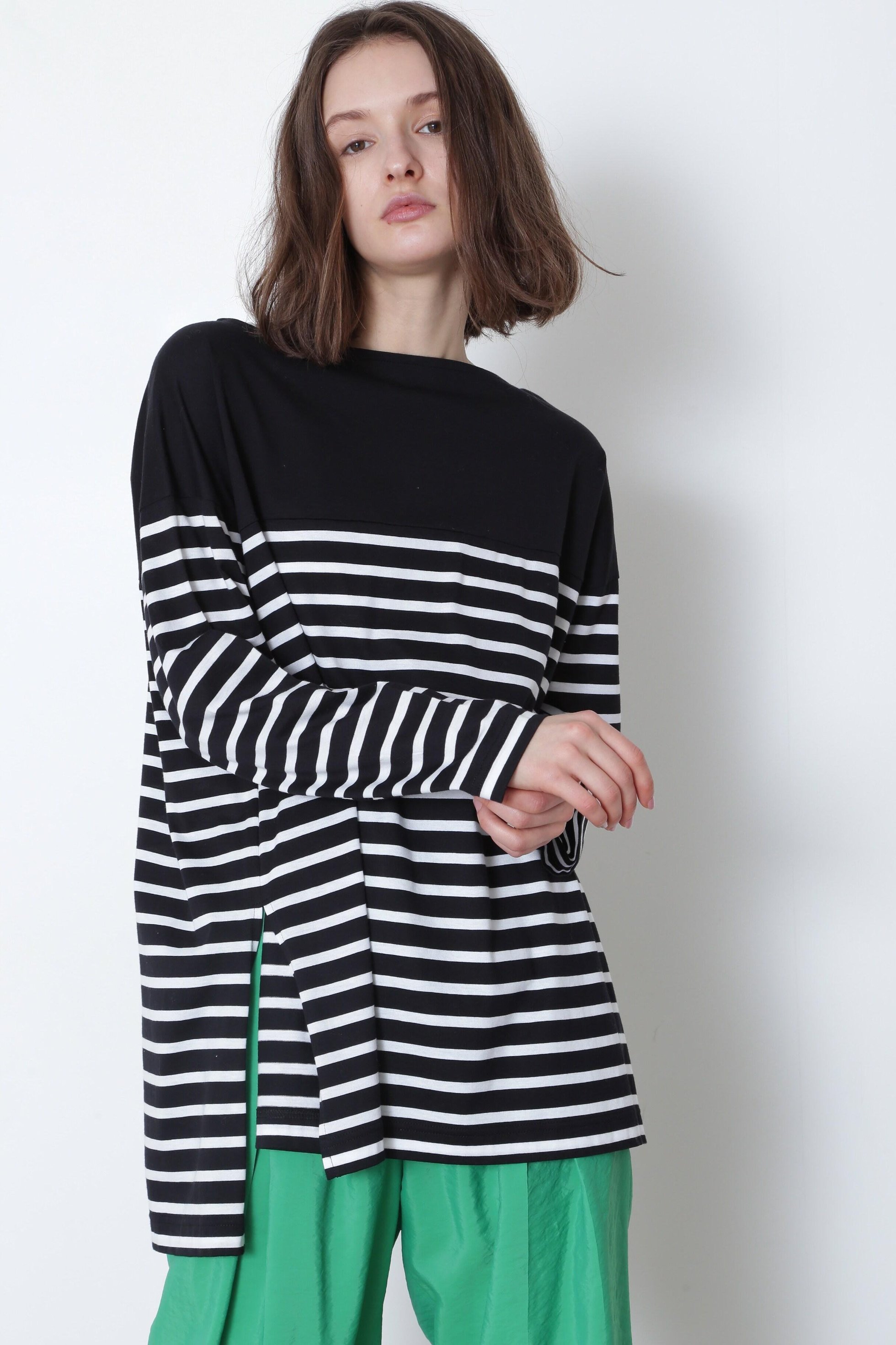 【ル フィル/LE PHIL】のビッグストライブT 人気、トレンドファッション・服の通販 founy(ファニー) 　ファッション　Fashion　レディースファッション　Fashion for Women　トップス・カットソー　Cut & Sew Tops　シャツ・ブラウス・オフィスカジュアル　Elegant Blouses & Button-Ups　ロングTシャツ・Tシャツ　Longline T-Shirts & Tees　カットソー・ベーシックTシャツ　Cut-and-Sewn Tops / Stretch Tees & Basics　スタンダード　Standard, Basic　スリット　Slit, Slit Detail　スリーブ　Sleeve, Long Sleeve / Short Sleeve　バランス　Balance, Style Balance　ボーダー　Border, Stripe　ロング　Long, Long-Length　再入荷　Restock / Back in Stock　 other-1|ID: prp329100004904949 ipo3291000000036716934