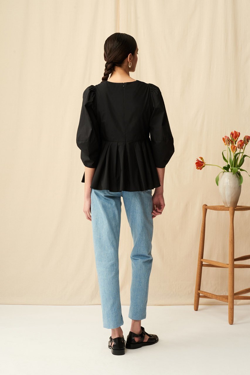 【マリハ/MARIHA】の花の蕾のブラウス 人気、トレンドファッション・服の通販 founy(ファニー) 　ファッション　Fashion　レディースファッション　Fashion for Women　トップス・カットソー　Cut & Sew Tops　シャツ・ブラウス・オフィスカジュアル　Elegant Blouses & Button-Ups　ギャザー　Gathered, Ruffled　ショート　Short, Short Length　スリーブ　Sleeve, Long Sleeve / Short Sleeve　other-8|ID: prp329100004905074 ipo3291000000036718406