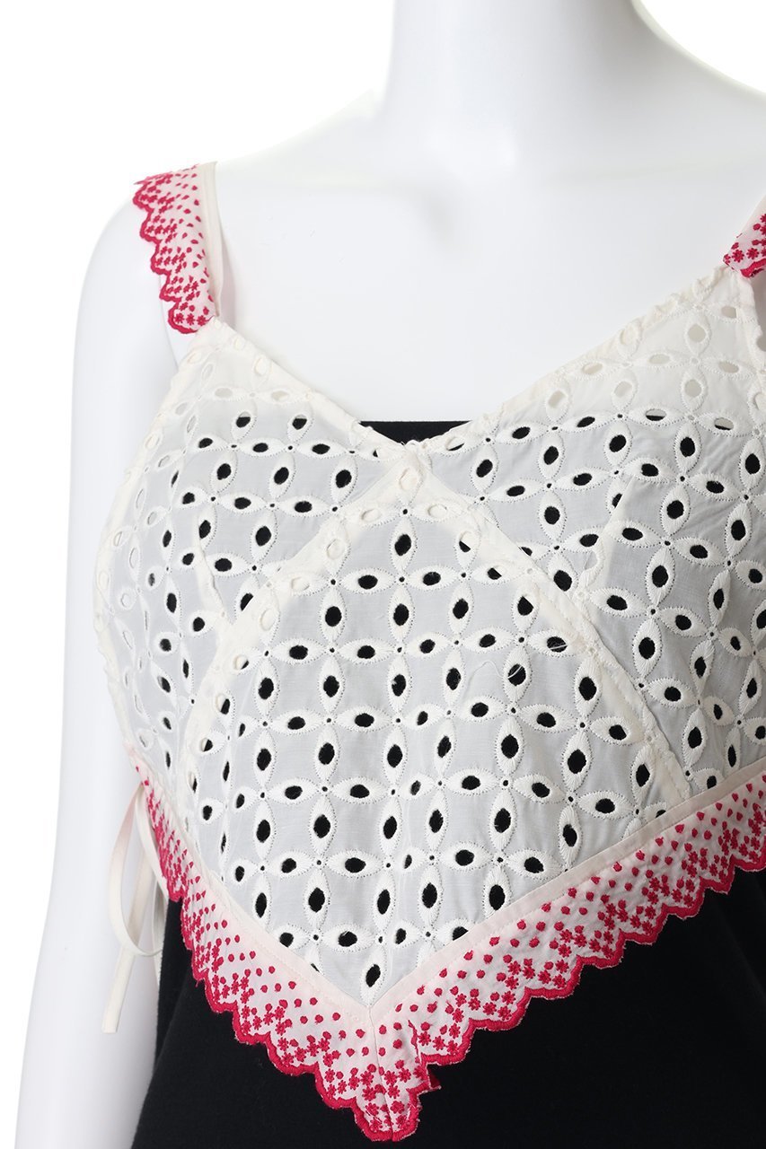 【マルティニーク/martinique】の【CURRENTAGE】エンブロイダリーレイヤードブラウス 人気、トレンドファッション・服の通販 founy(ファニー) 　ファッション　Fashion　レディースファッション　Fashion for Women　トップス・カットソー　Cut & Sew Tops　キャミソール&ノースリーブ　Camisoles & Sleeveless Tops　シャツ・ブラウス・オフィスカジュアル　Elegant Blouses & Button-Ups　エンブロイダリー　Embroidery Design　コンパクト　Compact, Small Size　シンプル　Simple, Minimal　ノースリーブ　Sleeveless, No-Sleeve　夏　Summer　春　Spring　S/S・春夏　SS, Spring/Summer, Warm Season　other-5|ID: prp329100004905693 ipo3291000000036724464