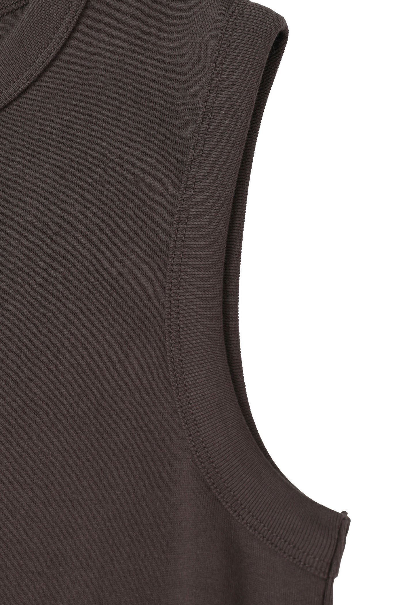 【マルティニーク/martinique】のコットンフライスノースリーブプルオーバー 人気、トレンドファッション・服の通販 founy(ファニー) 　ファッション　Fashion　レディースファッション　Fashion for Women　トップス・カットソー　Cut & Sew Tops　キャミソール&ノースリーブ　Camisoles & Sleeveless Tops　シャツ・ブラウス・オフィスカジュアル　Elegant Blouses & Button-Ups　ロングTシャツ・Tシャツ　Longline T-Shirts & Tees　カジュアルプルオーバー・ニットトップス　Pullovers & Knit Tops / Casual Pullovers　カットソー・ベーシックTシャツ　Cut-and-Sewn Tops / Stretch Tees & Basics　おすすめ　Recommended / Our Picks　キャミソール　Camisole, Spaghetti Strap Top　ストレッチ　Stretch, Stretchy Fabric　タンク　Tank Top, Sleeveless Top　ノースリーブ　Sleeveless, No-Sleeve　ベーシック　Basic, Essential　別注　Limited Edition, Custom Order　定番　Standard, Basic Item　新作・新入荷　New Arrivals / New In　other-4|ID: prp329100004906084 ipo3291000000036731005