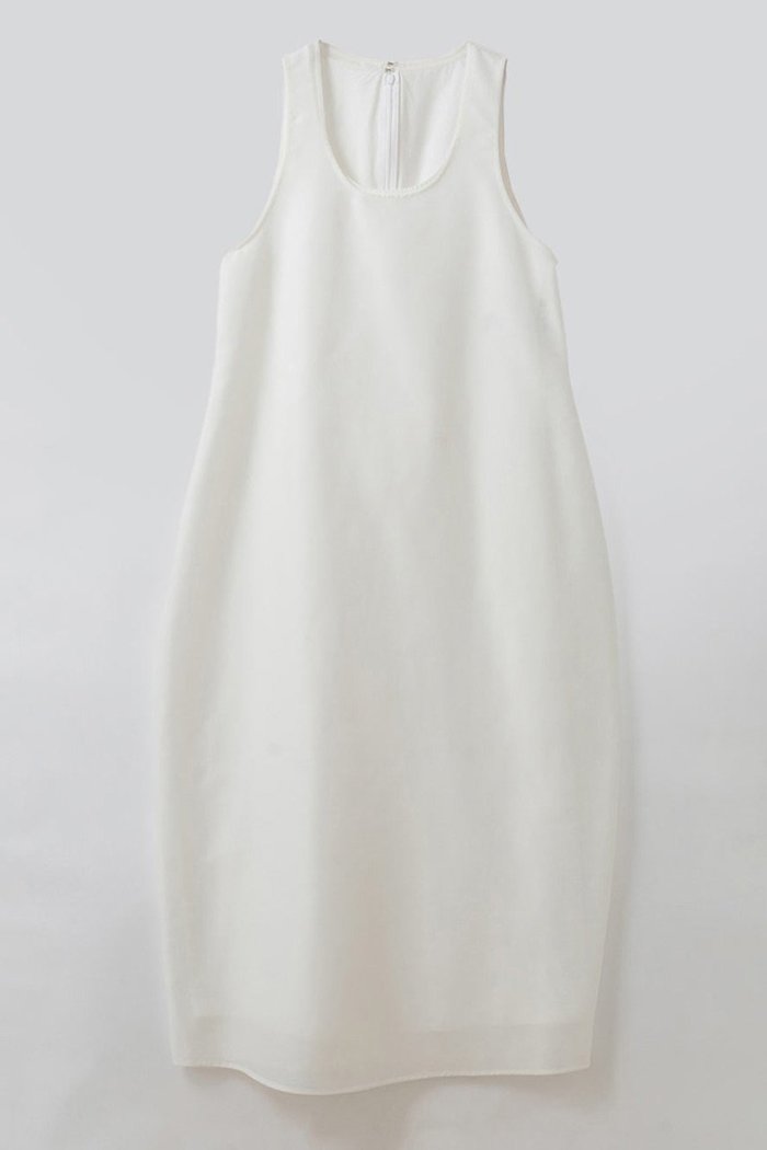 【ハー/HER.】のカーブシルエットドレス インテリア・キッズ・メンズ・レディースファッション・服の通販 founy(ファウニー) https://founy.com/ ファッション Fashion レディースファッション Fashion for Women ワンピース Dresses フォーマル・パーティードレス・結婚式用ドレス Elegant & Casual Dresses チュニック Tunic Tops & Dresses おすすめ Recommended / Our Picks インナー Innerwear オーガンジー Organza Fabric シンプル Simple, Minimal セットアップ Set-Up, Coordinated Outfit チュニック Tunic, Long Top ドレス Dress, One-Piece パターン Pattern, Design Print リラックス Relax, Relaxed Fit ロング Long, Long-Length 夏 Summer |ID: prp329100004906148 ipo3291000000036731562