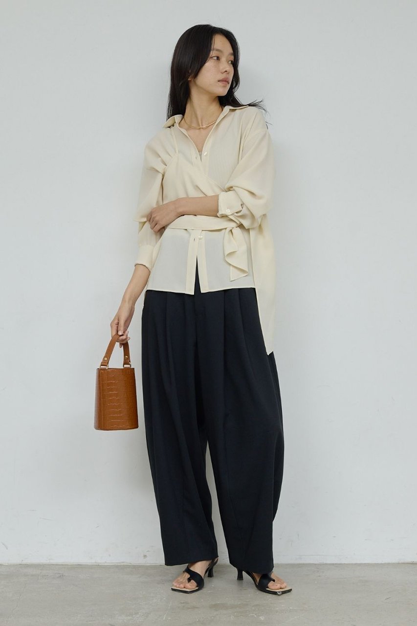 【ガリャルダガランテ/GALLARDAGALANTE】のワンショルレイヤードシャツ 人気、トレンドファッション・服の通販 founy(ファニー) 　ファッション　Fashion　レディースファッション　Fashion for Women　トップス・カットソー　Cut & Sew Tops　シャツ・ブラウス・オフィスカジュアル　Elegant Blouses & Button-Ups　スリーブ　Sleeve, Long Sleeve / Short Sleeve　ビスチェ　Bustier, Corset Top　ロング　Long, Long-Length　新作・新入荷　New Arrivals / New In　other-2|ID: prp329100004906150 ipo3291000000036731585