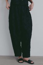 【ハー/HER.】の【4/2 12:00販売開始】カットジャカードカーブパンツ 人気、トレンドファッション・服の通販 founy(ファニー) ファッション Fashion レディースファッション Fashion for Women パンツ Pants & Trousers おすすめ Recommended / Our Picks ショート Short, Short Length ジャカード／ジャガード Jacquard, Woven Pattern セットアップ Set-Up, Coordinated Outfit 新作・新入荷 New Arrivals / New In thumbnail ブラック|ID: prp329100004906184 ipo3291000000036731854