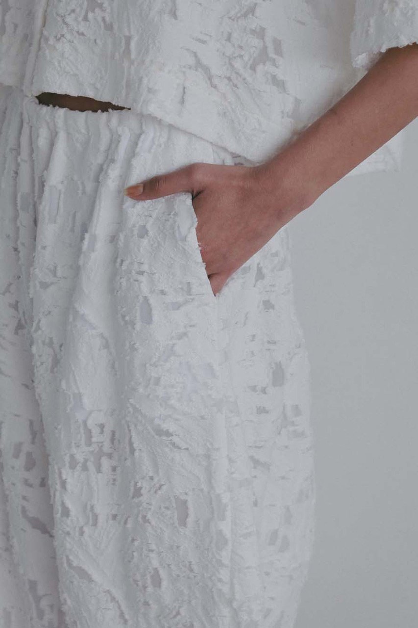 【ハー/HER.】の【4/2 12:00販売開始】カットジャカードカーブパンツ 人気、トレンドファッション・服の通販 founy(ファニー) 　ファッション　Fashion　レディースファッション　Fashion for Women　パンツ　Pants & Trousers　おすすめ　Recommended / Our Picks　ショート　Short, Short Length　ジャカード／ジャガード　Jacquard, Woven Pattern　セットアップ　Set-Up, Coordinated Outfit　新作・新入荷　New Arrivals / New In　other-6|ID: prp329100004906184 ipo3291000000036731860