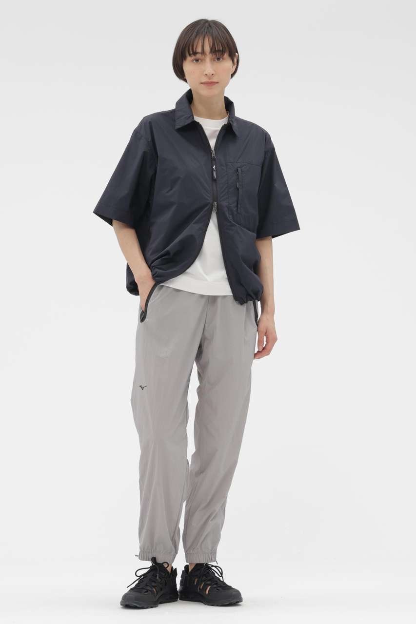 【マーガレットハウエル/MARGARET HOWELL】のRECYCLED LIGHTWEIGHT NYLON POPLIN TROUSERS 人気、トレンドファッション・服の通販 founy(ファニー) 　ファッション　Fashion　レディースファッション　Fashion for Women　パンツ　Pants & Trousers　コレクション　Collection, Seasonal Line　ジップ　Zip, Zipper　ストレート　Straight, Straight Cut　スピンドル　Spindle, Drawcord　テーパード　Tapered, Tapered Pants　フィット　Fit, Slim Fit　ポケット　Pocket, Pocket Detail　マーガレット　Marguerite, Daisy Pattern　新作・新入荷　New Arrivals / New In　軽量　Lightweight, Ultra Light　other-2|ID: prp329100004906192 ipo3291000000036744968