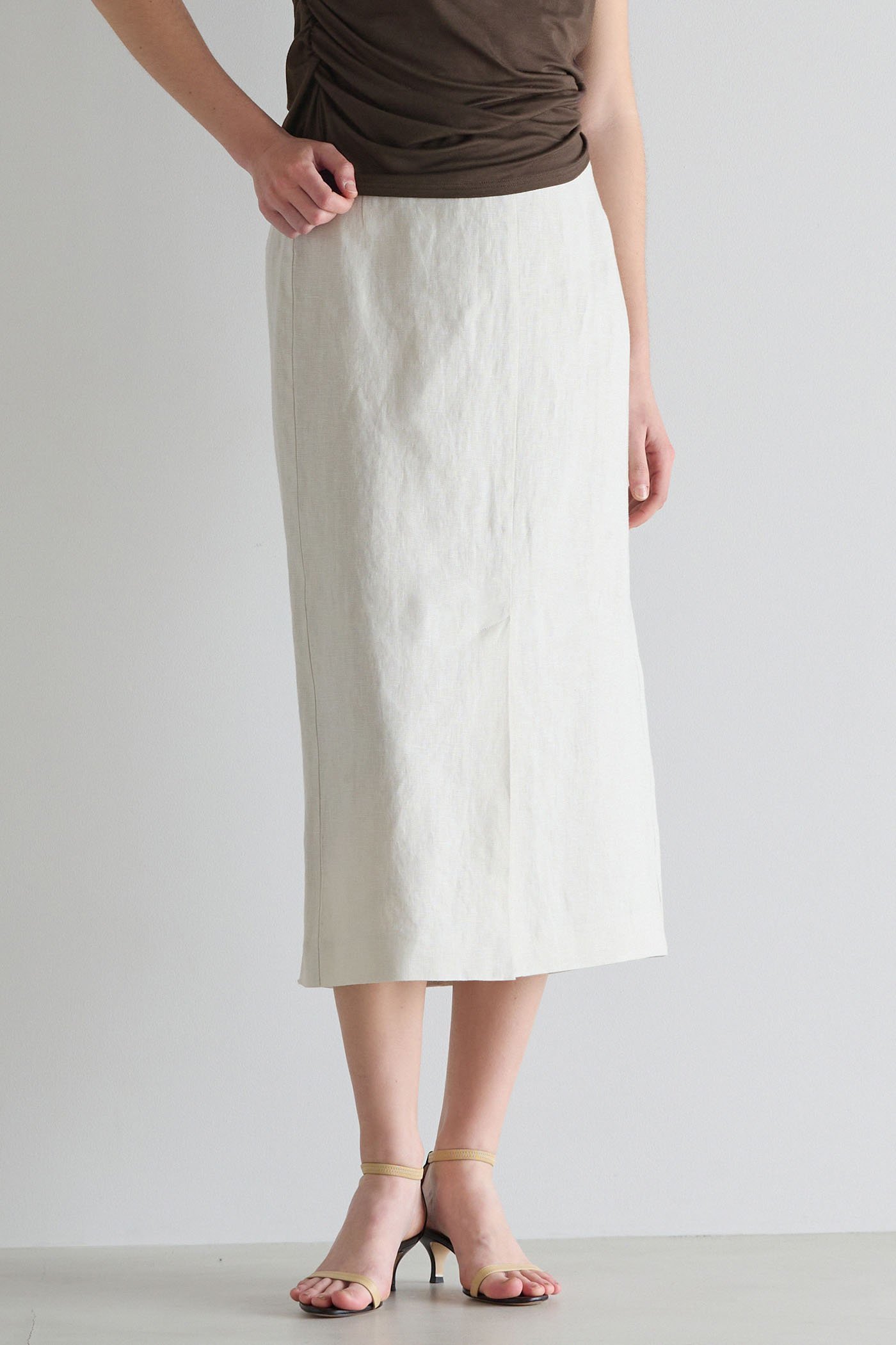 【マルティニーク/martinique】のリネンストレッチボートフロントスリットスカート(セットアップ可) 人気、トレンドファッション・服の通販 founy(ファニー) 　ファッション　Fashion　レディースファッション　Fashion for Women　セットアップ　Matching Sets　スカート・ミニ/ミディ/マキシ　Skirts / Mini, Midi & Maxi Skirts　スカート　Skirts　ロングスカート　Long Skirts / Maxi & Midi Skirts　おすすめ　Recommended / Our Picks　シンプル　Simple, Minimal　スリット　Slit, Slit Detail　セットアップ　Set-Up, Coordinated Outfit　リネン　Linen, Linen Fabric　ロング　Long, Long-Length　新作・新入荷　New Arrivals / New In　 other-1|ID: prp329100004906205 ipo3291000000036732024