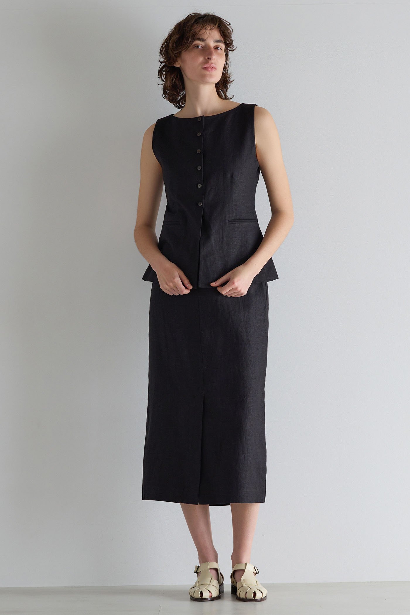 【マルティニーク/martinique】のリネンストレッチボートフロントスリットスカート(セットアップ可) 人気、トレンドファッション・服の通販 founy(ファニー) 　ファッション　Fashion　レディースファッション　Fashion for Women　セットアップ　Matching Sets　スカート・ミニ/ミディ/マキシ　Skirts / Mini, Midi & Maxi Skirts　スカート　Skirts　ロングスカート　Long Skirts / Maxi & Midi Skirts　おすすめ　Recommended / Our Picks　シンプル　Simple, Minimal　スリット　Slit, Slit Detail　セットアップ　Set-Up, Coordinated Outfit　リネン　Linen, Linen Fabric　ロング　Long, Long-Length　新作・新入荷　New Arrivals / New In　other-5|ID: prp329100004906205 ipo3291000000036732031