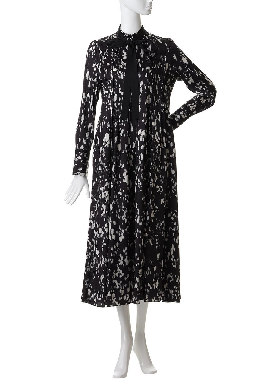 【アルアバイル/allureville】のOFFICINAプリーツフレアワンピース 人気、トレンドファッション・服の通販 founy(ファニー) ファッション Fashion レディースファッション Fashion for Women ワンピース Dresses チュニック Tunic Tops & Dresses クラシカル Classical, Vintage-Inspired チュニック Tunic, Long Top フィット Fit, Slim Fit フレア Flare, Flared プリント Print, Printed Pattern プリーツ Pleats, Pleated モノトーン Monotone, Black and White リボン Ribbon, Bow ロング Long, Long-Length 再入荷 Restock / Back in Stock other-2|ID: prp329100004906288 ipo3291000000036735103