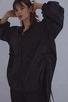 【ル フィル/LE PHIL】の《LE PHIL》ライトナイロンボリュームスリーブブラウス 人気、トレンドファッション・服の通販 founy(ファニー) ファッション Fashion レディースファッション Fashion for Women トップス・カットソー Cut & Sew Tops シャツ・ブラウス・オフィスカジュアル Elegant Blouses & Button-Ups ボリューム袖・フリルスリーブブラウス Voluminous & Ruffle Sleeves / Puffy Sleeve Tops ギャザー Gathered, Ruffled スタンダード Standard, Basic スポーティ Sporty, Casual Athletic スリーブ Sleeve, Long Sleeve / Short Sleeve タフタ Taffeta, Structured Fabric ドローストリング Drawstring, Pull Cord バランス Balance, Style Balance ロング Long, Long-Length ワイド Wide, Wide Fit 軽量 Lightweight, Ultra Light thumbnail ブラック|ID: prp329100004906320 ipo3291000000036735439