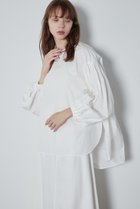 【ル フィル/LE PHIL】のギャザータイプライターブラウス 人気、トレンドファッション・服の通販 founy(ファニー) ファッション Fashion レディースファッション Fashion for Women トップス・カットソー Cut & Sew Tops シャツ・ブラウス・オフィスカジュアル Elegant Blouses & Button-Ups ギャザー Gathered, Ruffled シンプル Simple, Minimal スタンダード Standard, Basic スリーブ Sleeve, Long Sleeve / Short Sleeve ロング Long, Long-Length thumbnail ホワイト|ID: prp329100004906321 ipo3291000000036735446