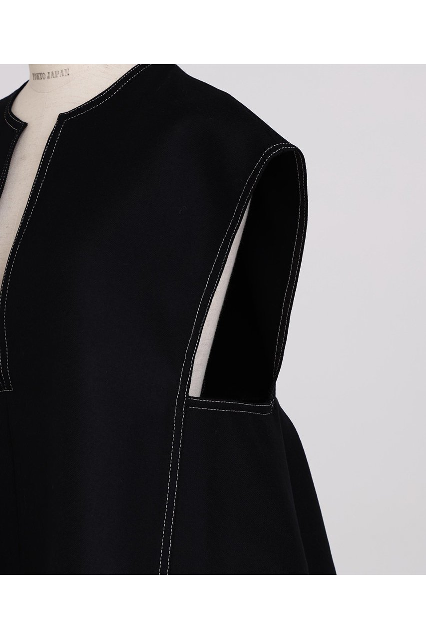 【ヒューエルミュージアム/hueLe Museum】の【STUMBLY】Back Peplum Gilet BL 人気、トレンドファッション・服の通販 founy(ファニー) 　ファッション　Fashion　レディースファッション　Fashion for Women　アウター　Coat / Outerwear Collection　トップス・カットソー　Cut & Sew Tops　キャミソール&ノースリーブ　Camisoles & Sleeveless Tops　シャツ・ブラウス・オフィスカジュアル　Elegant Blouses & Button-Ups　ベスト&ジレ / 重ね着スタイル　Vests & Gilets　なめらか　Smooth, Silky Texture　ノースリーブ　Sleeveless, No-Sleeve　フロント　Front, Front Design　ペプラム　Peplum, Flared Hem　other-3|ID: prp329100004906421 ipo3291000000036736248