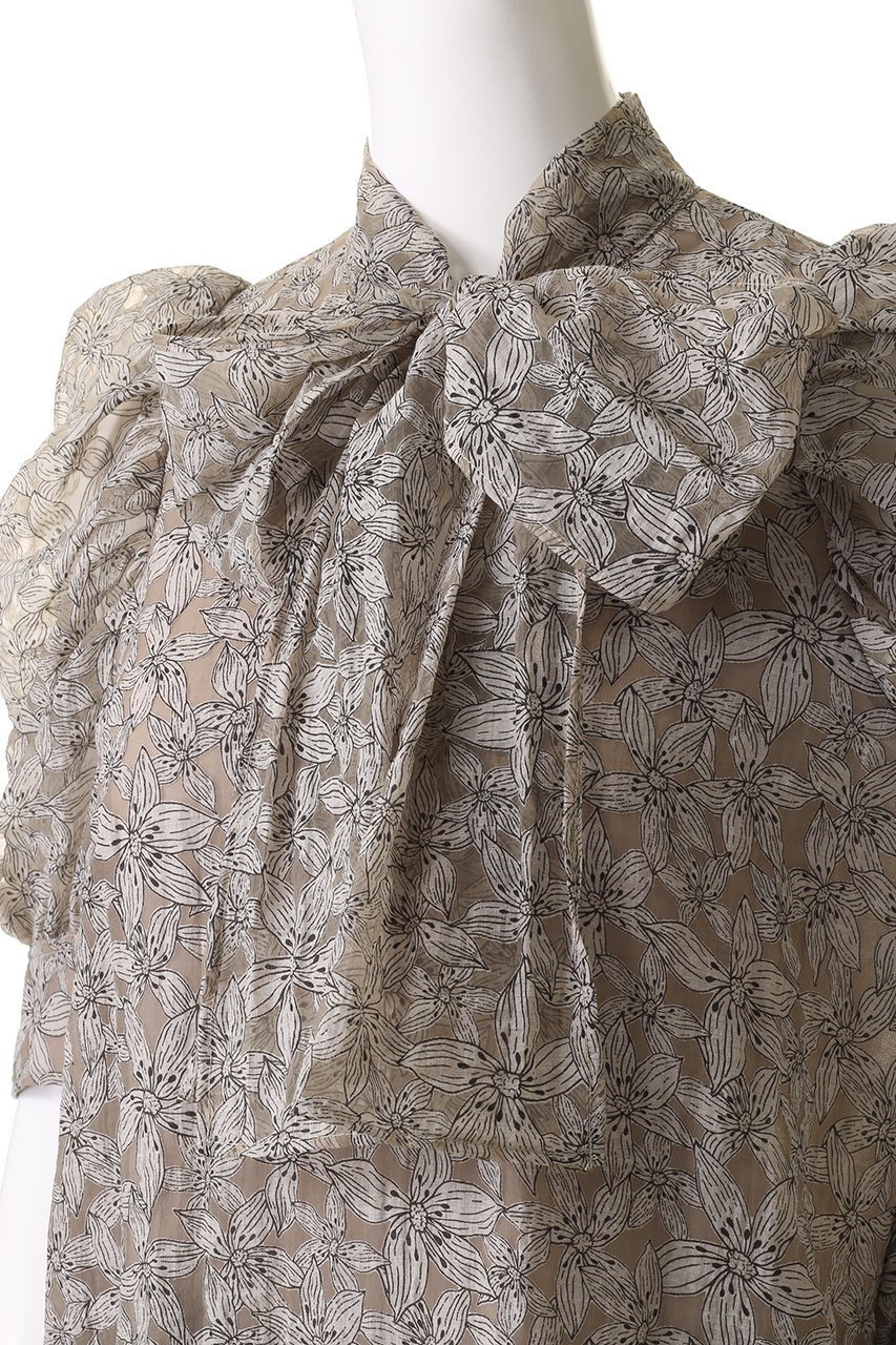 【コルコバード/CORCOVADO】のオパールトリュフブラウス 人気、トレンドファッション・服の通販 founy(ファニー) 　ファッション　Fashion　レディースファッション　Fashion for Women　トップス・カットソー　Cut & Sew Tops　シャツ・ブラウス・オフィスカジュアル　Elegant Blouses & Button-Ups　オケージョン　Occasion Wear　ギャザー　Gathered, Ruffled　ショート　Short, Short Length　スリーブ　Sleeve, Long Sleeve / Short Sleeve　フラワー　Flower, Floral　プリント　Print, Printed Pattern　リボン　Ribbon, Bow　リュクス　Luxury, Elegant, High-End, Chic　other-5|ID: prp329100004906520 ipo3291000000036736983