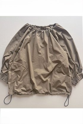 【レリル/lelill】 アジャスタブルフレアブラウス人気、トレンドファッション・服の通販 founy(ファニー) ファッション Fashion レディースファッション Fashion for Women トップス・カットソー Cut & Sew Tops シャツ・ブラウス・オフィスカジュアル Elegant Blouses & Button-Ups アクセサリー Fashion Accessories エレガント 上品 Elegant シャーリング Shirring, Ruched ショート Short, Short Length スリーブ Sleeve, Long Sleeve / Short Sleeve タフタ Taffeta, Structured Fabric 夏 Summer |ID:prp329100004906611