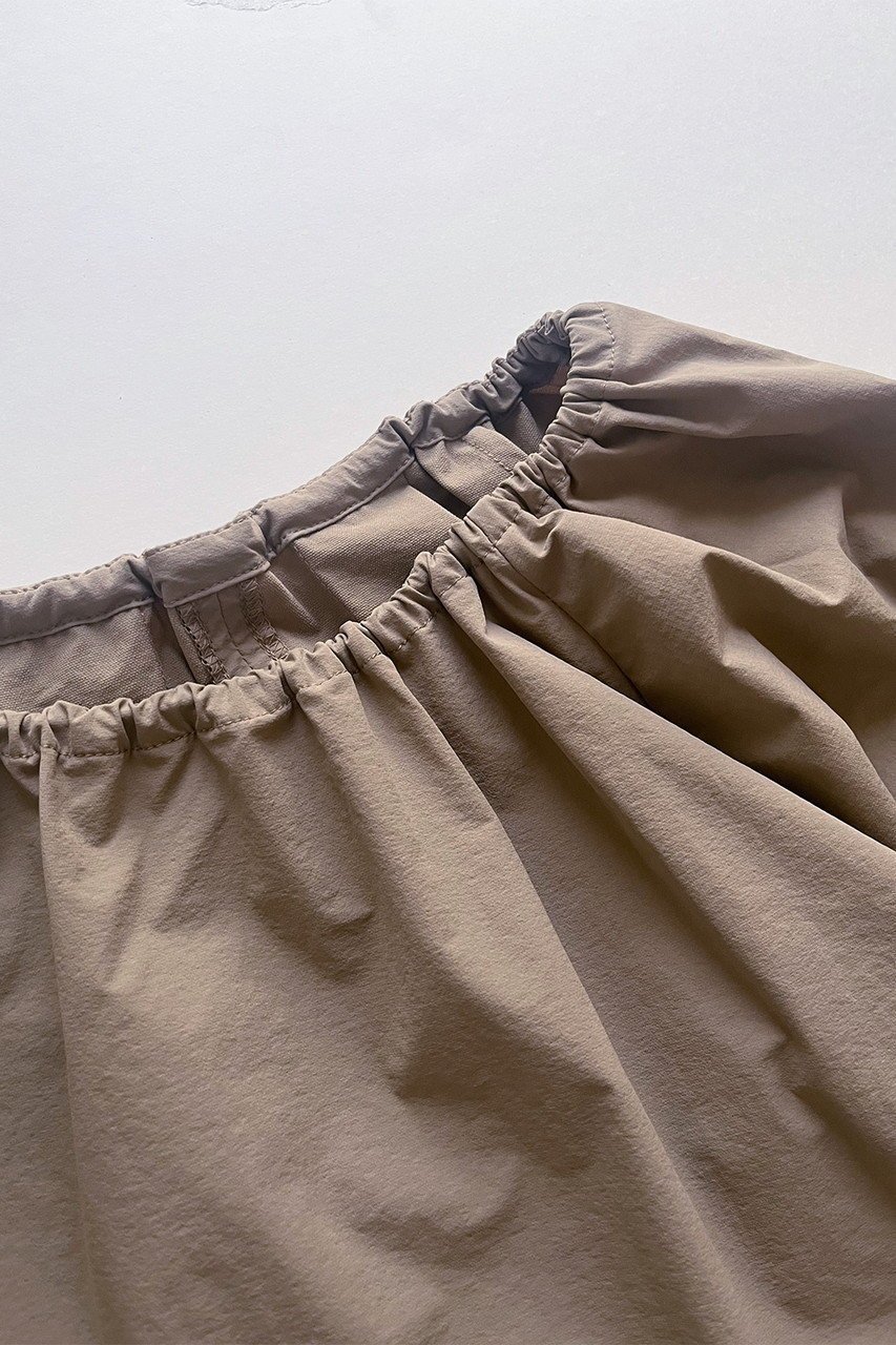 【レリル/lelill】のアジャスタブルフレアブラウス 人気、トレンドファッション・服の通販 founy(ファニー) 　ファッション　Fashion　レディースファッション　Fashion for Women　トップス・カットソー　Cut & Sew Tops　シャツ・ブラウス・オフィスカジュアル　Elegant Blouses & Button-Ups　アクセサリー　Fashion Accessories　エレガント 上品　Elegant　シャーリング　Shirring, Ruched　ショート　Short, Short Length　スリーブ　Sleeve, Long Sleeve / Short Sleeve　タフタ　Taffeta, Structured Fabric　夏　Summer　other-3|ID: prp329100004906611 ipo3291000000036737600