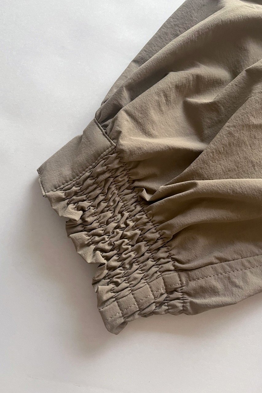 【レリル/lelill】のアジャスタブルフレアブラウス 人気、トレンドファッション・服の通販 founy(ファニー) 　ファッション　Fashion　レディースファッション　Fashion for Women　トップス・カットソー　Cut & Sew Tops　シャツ・ブラウス・オフィスカジュアル　Elegant Blouses & Button-Ups　アクセサリー　Fashion Accessories　エレガント 上品　Elegant　シャーリング　Shirring, Ruched　ショート　Short, Short Length　スリーブ　Sleeve, Long Sleeve / Short Sleeve　タフタ　Taffeta, Structured Fabric　夏　Summer　other-4|ID: prp329100004906611 ipo3291000000036737601