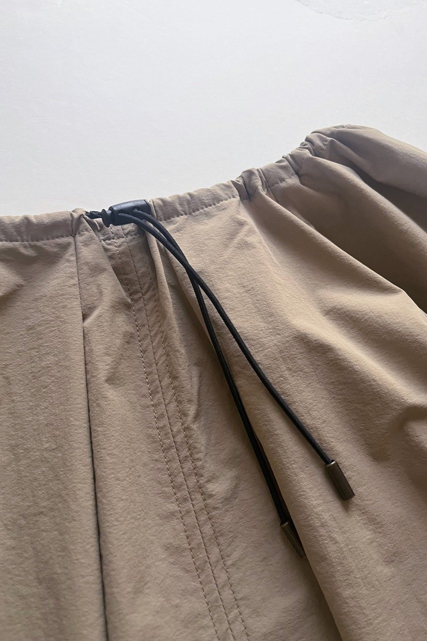 【レリル/lelill】のアジャスタブルフレアブラウス 人気、トレンドファッション・服の通販 founy(ファニー) 　ファッション　Fashion　レディースファッション　Fashion for Women　トップス・カットソー　Cut & Sew Tops　シャツ・ブラウス・オフィスカジュアル　Elegant Blouses & Button-Ups　アクセサリー　Fashion Accessories　エレガント 上品　Elegant　シャーリング　Shirring, Ruched　ショート　Short, Short Length　スリーブ　Sleeve, Long Sleeve / Short Sleeve　タフタ　Taffeta, Structured Fabric　夏　Summer　other-7|ID: prp329100004906611 ipo3291000000036737605