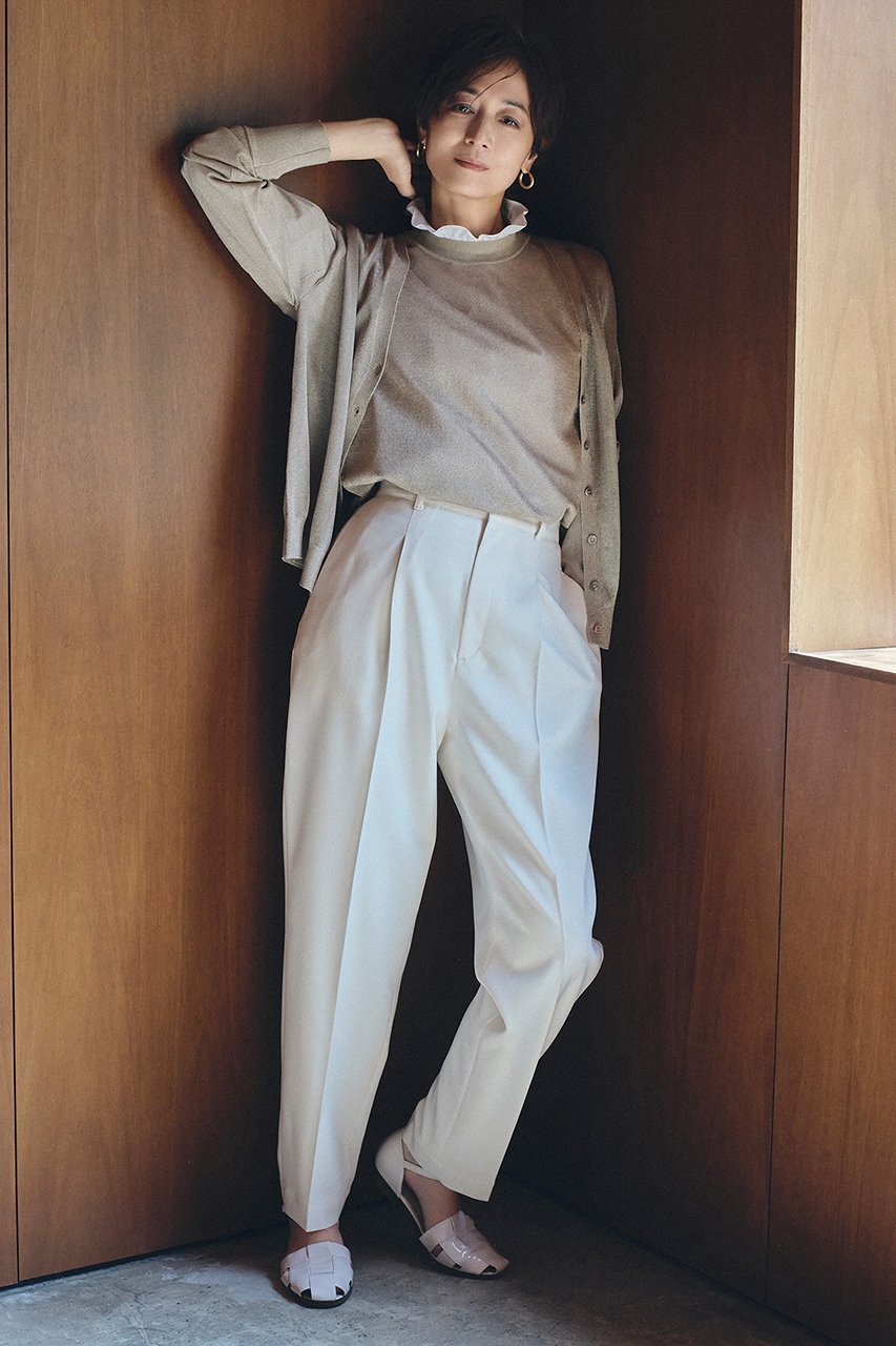 【プルミエ アロンディスモン/1er Arrondissement】の【富岡佳子×1er Arrondissement】スタンドラッフルカラーブラウス 人気、トレンドファッション・服の通販 founy(ファニー) 　ファッション　Fashion　レディースファッション　Fashion for Women　トップス・カットソー　Cut & Sew Tops　シャツ・ブラウス・オフィスカジュアル　Elegant Blouses & Button-Ups　スタンド　Stand Collar, Upright Stand　スラックス　Slacks, Dress Pants　スリーブ　Sleeve, Long Sleeve / Short Sleeve　デニム　Denim, Jeans Material　ラッフル　Ruffle, Frill　ロング　Long, Long-Length　other-2|ID: prp329100004906641 ipo3291000000036737849