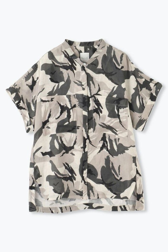 【レリル/lelill】の迷彩シャツ インテリア・キッズ・メンズ・レディースファッション・服の通販 founy(ファニー) https://founy.com/ ファッション Fashion レディースファッション Fashion for Women トップス・カットソー Cut & Sew Tops シャツ・ブラウス・オフィスカジュアル Elegant Blouses & Button-Ups ショート Short, Short Length スリーブ Sleeve, Long Sleeve / Short Sleeve タフタ Taffeta, Structured Fabric プリント Print, Printed Pattern ボタニカル Botanical, Floral Pattern ミリタリー Military, Army Style リネン Linen, Linen Fabric |ID: prp329100004906687 ipo3291000000036738252