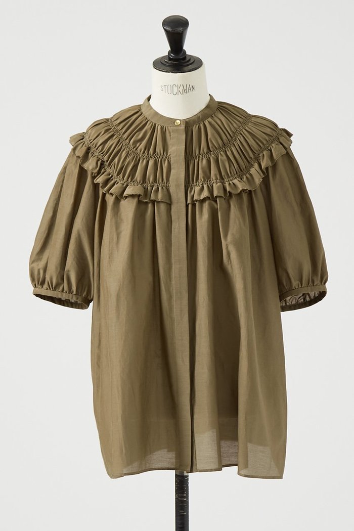 【デザイン ワークス/DESIGN WORKS】のコットンシルクローンシャーリングシャツ インテリア・キッズ・メンズ・レディースファッション・服の通販 founy(ファニー) https://founy.com/ ファッション Fashion レディースファッション Fashion for Women トップス・カットソー Cut & Sew Tops シャツ・ブラウス・オフィスカジュアル Elegant Blouses & Button-Ups エアリー Airy Texture ギャザー Gathered, Ruffled シャーリング Shirring, Ruched ショート Short, Short Length シルク Silk, 100% Silk スリーブ Sleeve, Long Sleeve / Short Sleeve バランス Balance, Style Balance フェミニン Feminine, Girly マニッシュ Mannish, Boyish エレガント 上品 Elegant |ID: prp329100004906690 ipo3291000000036738268