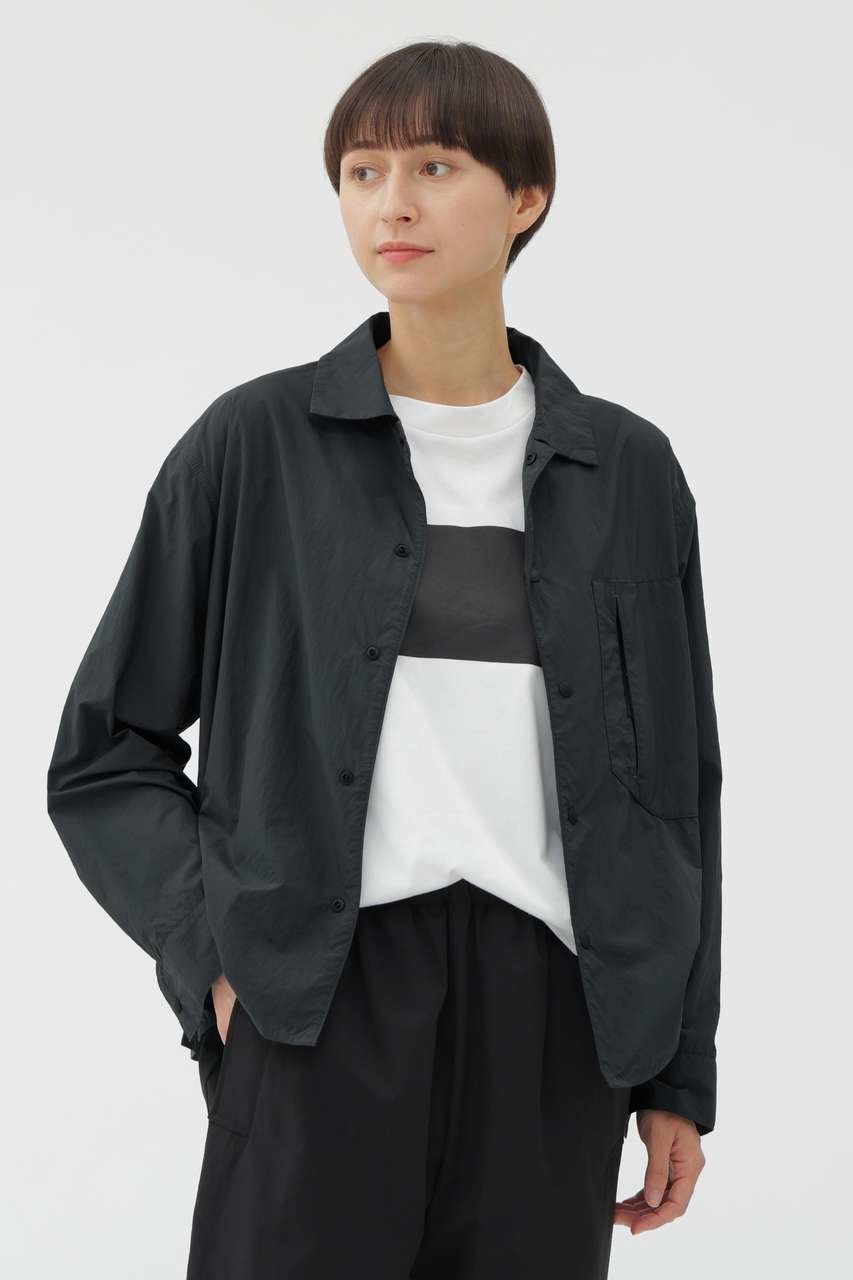 【マーガレットハウエル/MARGARET HOWELL】のRECYCLE NYLON LIGHT POPLIN SHIRT インテリア・キッズ・メンズ・レディースファッション・服の通販 founy(ファニー) 　ファッション　Fashion　レディースファッション　Fashion for Women　トップス・カットソー　Cut & Sew Tops　シャツ・ブラウス・オフィスカジュアル　Elegant Blouses & Button-Ups　コレクション　Collection, Seasonal Line　スリーブ　Sleeve, Long Sleeve / Short Sleeve　ポケット　Pocket, Pocket Detail　マーガレット　Marguerite, Daisy Pattern　ロング　Long, Long-Length　軽量　Lightweight, Ultra Light　グレー|ID: prp329100004906954 ipo3291000000036740309