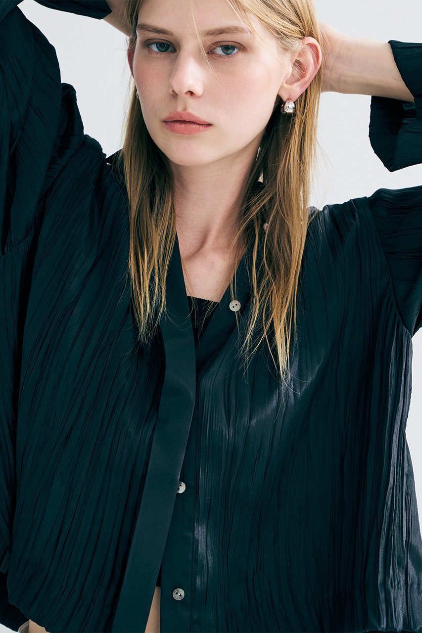【アンクレイヴ/uncrave】のマシーンプリーツ シャツ 人気、トレンドファッション・服の通販 founy(ファニー) 　ファッション　Fashion　レディースファッション　Fashion for Women　トップス・カットソー　Cut & Sew Tops　シャツ・ブラウス・オフィスカジュアル　Elegant Blouses & Button-Ups　おすすめ　Recommended / Our Picks　サテン　Satin, Glossy Fabric　ショート　Short, Short Length　スリーブ　Sleeve, Long Sleeve / Short Sleeve　セットアップ　Set-Up, Coordinated Outfit　フラット　Flat, Flat Shoes　ブライト　Bright, Shiny　プリーツ　Pleats, Pleated　モダン　Modern, Contemporary　ランダム　Random, Irregular　新作・新入荷　New Arrivals / New In　other-3|ID: prp329100004907014 ipo3291000000036741082