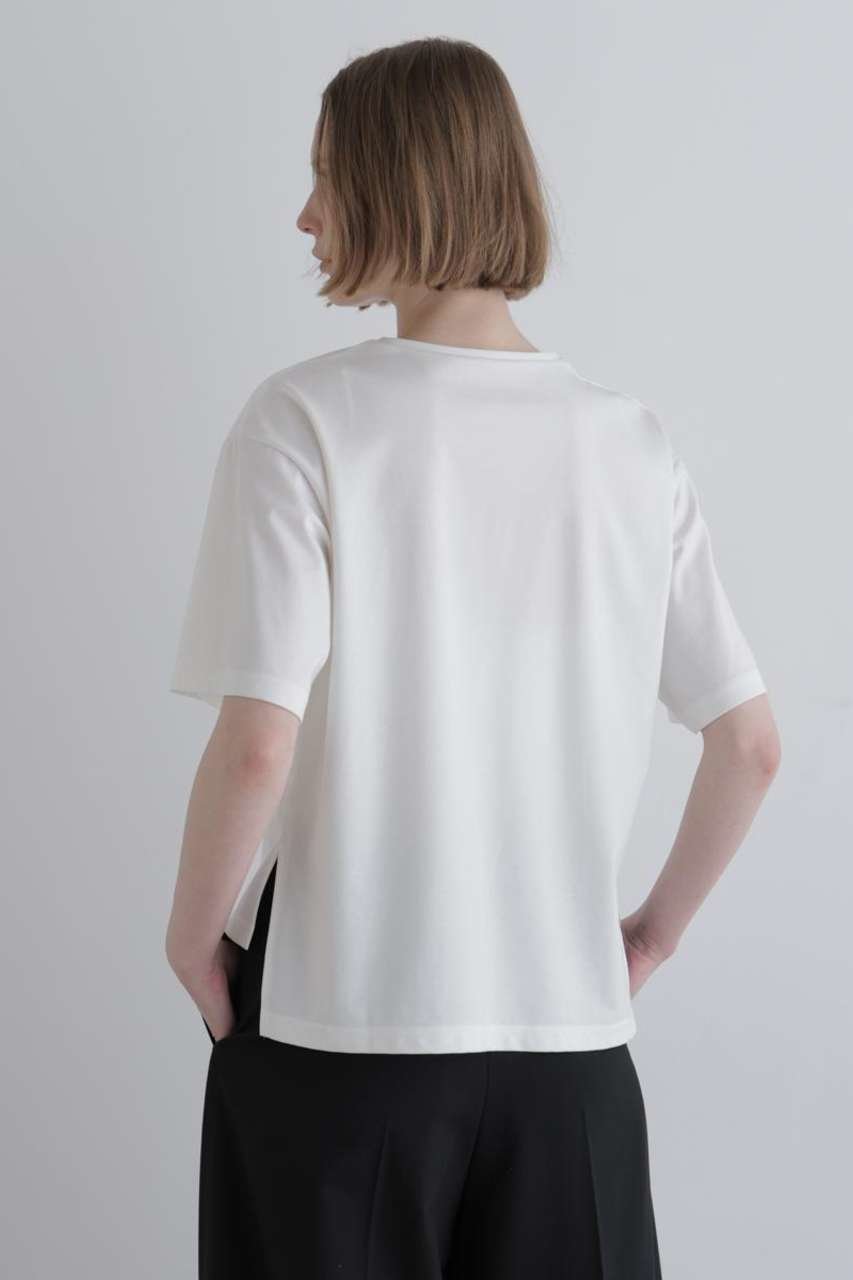 【ル フィル/LE PHIL】のパーフェクトTコンパクトポンチ 人気、トレンドファッション・服の通販 founy(ファニー) 　ファッション　Fashion　レディースファッション　Fashion for Women　トップス・カットソー　Cut & Sew Tops　シャツ・ブラウス・オフィスカジュアル　Elegant Blouses & Button-Ups　ロングTシャツ・Tシャツ　Longline T-Shirts & Tees　カットソー・ベーシックTシャツ　Cut-and-Sewn Tops / Stretch Tees & Basics　おすすめ　Recommended / Our Picks　コンパクト　Compact, Small Size　ショート　Short, Short Length　シンプル　Simple, Minimal　ジャケット　Jacket, Outerwear　ストレッチ　Stretch, Stretchy Fabric　スリット　Slit, Slit Detail　スリーブ　Sleeve, Long Sleeve / Short Sleeve　セットアップ　Set-Up, Coordinated Outfit　フィット　Fit, Slim Fit　ベーシック　Basic, Essential　半袖　Short Sleeve, Half Sleeve　other-6|ID: prp329100004907025 ipo3291000000036741216