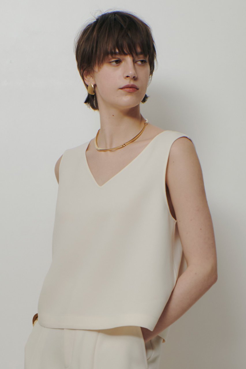 【アルアバイル/allureville】のダブルクロスショートVネックプルオーバー 人気、トレンドファッション・服の通販 founy(ファニー) 　ファッション　Fashion　レディースファッション　Fashion for Women　トップス・カットソー　Cut & Sew Tops　キャミソール&ノースリーブ　Camisoles & Sleeveless Tops　シャツ・ブラウス・オフィスカジュアル　Elegant Blouses & Button-Ups　カジュアルプルオーバー・ニットトップス　Pullovers & Knit Tops / Casual Pullovers　Vネックトップス　V-Neck Tops / V-Cut Neckline Shirts　セットアップ　Set-Up, Coordinated Outfit　ドレープ　Drape, Draping Fabric　ノースリーブ　Sleeveless, No-Sleeve　バランス　Balance, Style Balance　ボックス　Boxy, Box Shape　other-7|ID: prp329100004907180 ipo3291000000036743380