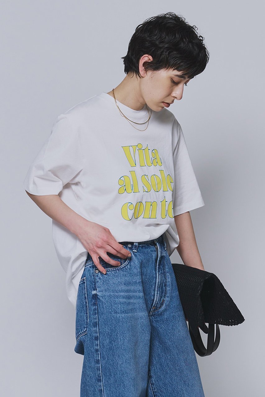 【プルミエ アロンディスモン/1er Arrondissement】のロゴプリントTシャツ 人気、トレンドファッション・服の通販 founy(ファニー) 　ファッション　Fashion　レディースファッション　Fashion for Women　トップス・カットソー　Cut & Sew Tops　シャツ・ブラウス・オフィスカジュアル　Elegant Blouses & Button-Ups　ロングTシャツ・Tシャツ　Longline T-Shirts & Tees　カットソー・ベーシックTシャツ　Cut-and-Sewn Tops / Stretch Tees & Basics　なめらか　Smooth, Silky Texture　イタリア　Italy　オレンジ　Orange　クラシック　Classic, Timeless Style　サングラス　Sunglasses, Shades　ショート　Short, Short Length　スリーブ　Sleeve, Long Sleeve / Short Sleeve　バランス　Balance, Style Balance　プリント　Print, Printed Pattern　モチーフ　Motif, Design Theme　 other-1|ID: prp329100004907278 ipo3291000000036744861