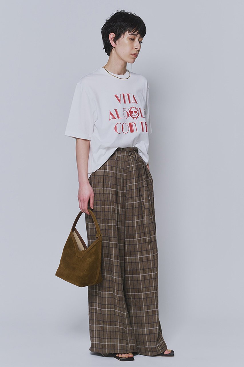 【プルミエ アロンディスモン/1er Arrondissement】のロゴプリントTシャツ 人気、トレンドファッション・服の通販 founy(ファニー) 　ファッション　Fashion　レディースファッション　Fashion for Women　トップス・カットソー　Cut & Sew Tops　シャツ・ブラウス・オフィスカジュアル　Elegant Blouses & Button-Ups　ロングTシャツ・Tシャツ　Longline T-Shirts & Tees　カットソー・ベーシックTシャツ　Cut-and-Sewn Tops / Stretch Tees & Basics　なめらか　Smooth, Silky Texture　イタリア　Italy　オレンジ　Orange　クラシック　Classic, Timeless Style　サングラス　Sunglasses, Shades　ショート　Short, Short Length　スリーブ　Sleeve, Long Sleeve / Short Sleeve　バランス　Balance, Style Balance　プリント　Print, Printed Pattern　モチーフ　Motif, Design Theme　other-3|ID: prp329100004907278 ipo3291000000036744866
