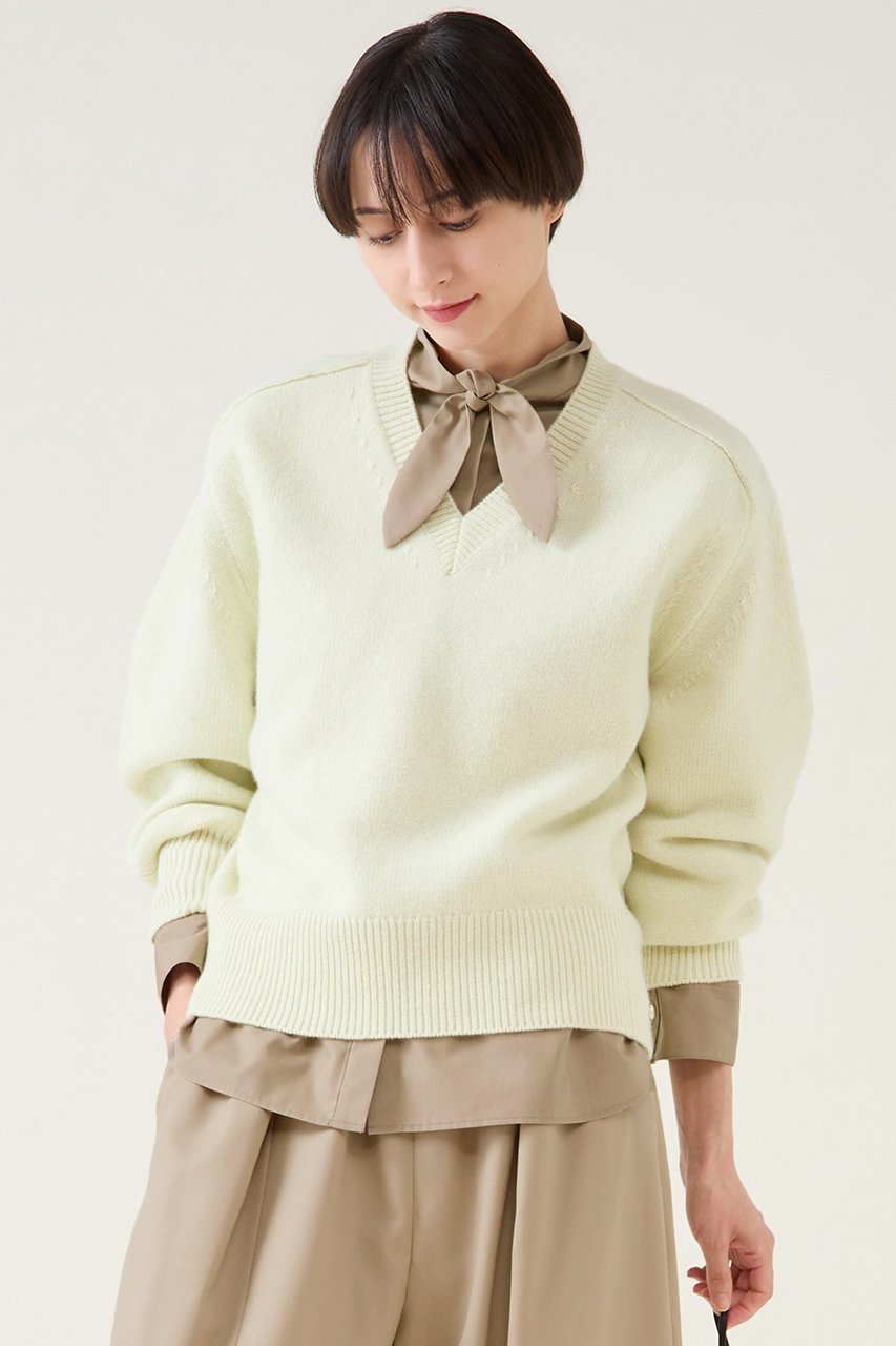 【マルティニーク/martinique】のカシミアミックスVネックプルオーバー インテリア・キッズ・メンズ・レディースファッション・服の通販 founy(ファニー) 　ファッション　Fashion　レディースファッション　Fashion for Women　トップス・カットソー　Cut & Sew Tops　ニット　Knit Tops & Sweaters　カジュアルプルオーバー・ニットトップス　Pullovers & Knit Tops / Casual Pullovers　Vネックトップス　V-Neck Tops / V-Cut Neckline Shirts　おすすめ　Recommended / Our Picks　アクセサリー　Fashion Accessories　インナー　Innerwear　シアー　Sheer, See-Through　ショルダー　Shoulder, Shoulder Strap　ドロップ　Drop Shoulder, Dropped Style　ミックス　Mix, Mixed Style　モダン　Modern, Contemporary　エレガント 上品　Elegant　冬　Winter / This Winter　定番　Standard, Basic Item　イエロー|ID: prp329100004907320 ipo3291000000036750548