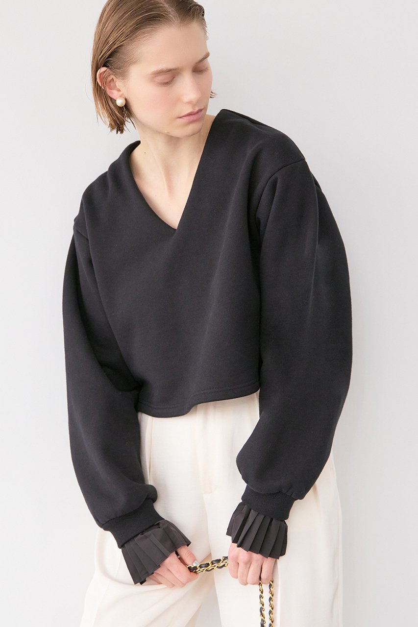 【サードマガジン/THIRD MAGAZINE】のプリーツスリーブVネックスウェット 人気、トレンドファッション・服の通販 founy(ファニー) 　ファッション　Fashion　レディースファッション　Fashion for Women　トップス・カットソー　Cut & Sew Tops　シャツ・ブラウス・オフィスカジュアル　Elegant Blouses & Button-Ups　レディースパーカー・カジュアルフーディー　Casual Hoodies & Sweatshirts　ロングTシャツ・Tシャツ　Longline T-Shirts & Tees　スウェット・クルーネックトップス　Sweatshirts & Crewnecks / Relaxed Fit Sweat Tops　カットソー・ベーシックTシャツ　Cut-and-Sewn Tops / Stretch Tees & Basics　Vネックトップス　V-Neck Tops / V-Cut Neckline Shirts　ショート　Short, Short Length　スウェット / スエット　Sweatshirt, Sweatwear　スリーブ　Sleeve, Long Sleeve / Short Sleeve　プリーツ　Pleats, Pleated　ボトム　Bottoms, Lower Wear　other-6|ID: prp329100004907640 ipo3291000000036811757