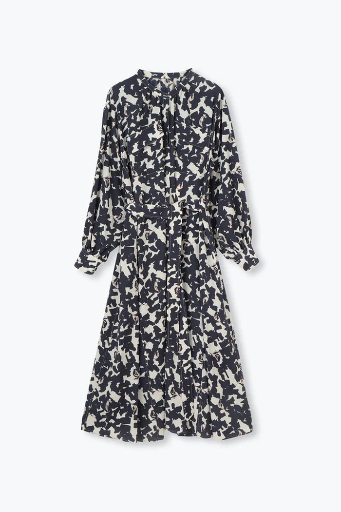 【レリル/lelill】のボタニカルデシンシャツOP インテリア・キッズ・メンズ・レディースファッション・服の通販 founy(ファニー) https://founy.com/ ファッション Fashion レディースファッション Fashion for Women ワンピース Dresses チュニック Tunic Tops & Dresses ギャザー Gathered, Ruffled チュニック Tunic, Long Top ドレープ Drape, Draping Fabric フィット Fit, Slim Fit フレア Flare, Flared リラックス Relax, Relaxed Fit |ID: prp329100004907869 ipo3291000000036758028