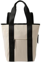 【ランバン オン ブルー/LANVIN en Bleu】のロゴテープ2wayリュック 人気、トレンドファッション・服の通販 founy(ファニー) ファッション Fashion レディースファッション Fashion for Women バッグ Bags ジップ Zip, Zipper リュック Backpack, Rucksack ワイド Wide, Wide Fit エレガント 上品 Elegant 旅行 Travel |ID:prp329100004908632