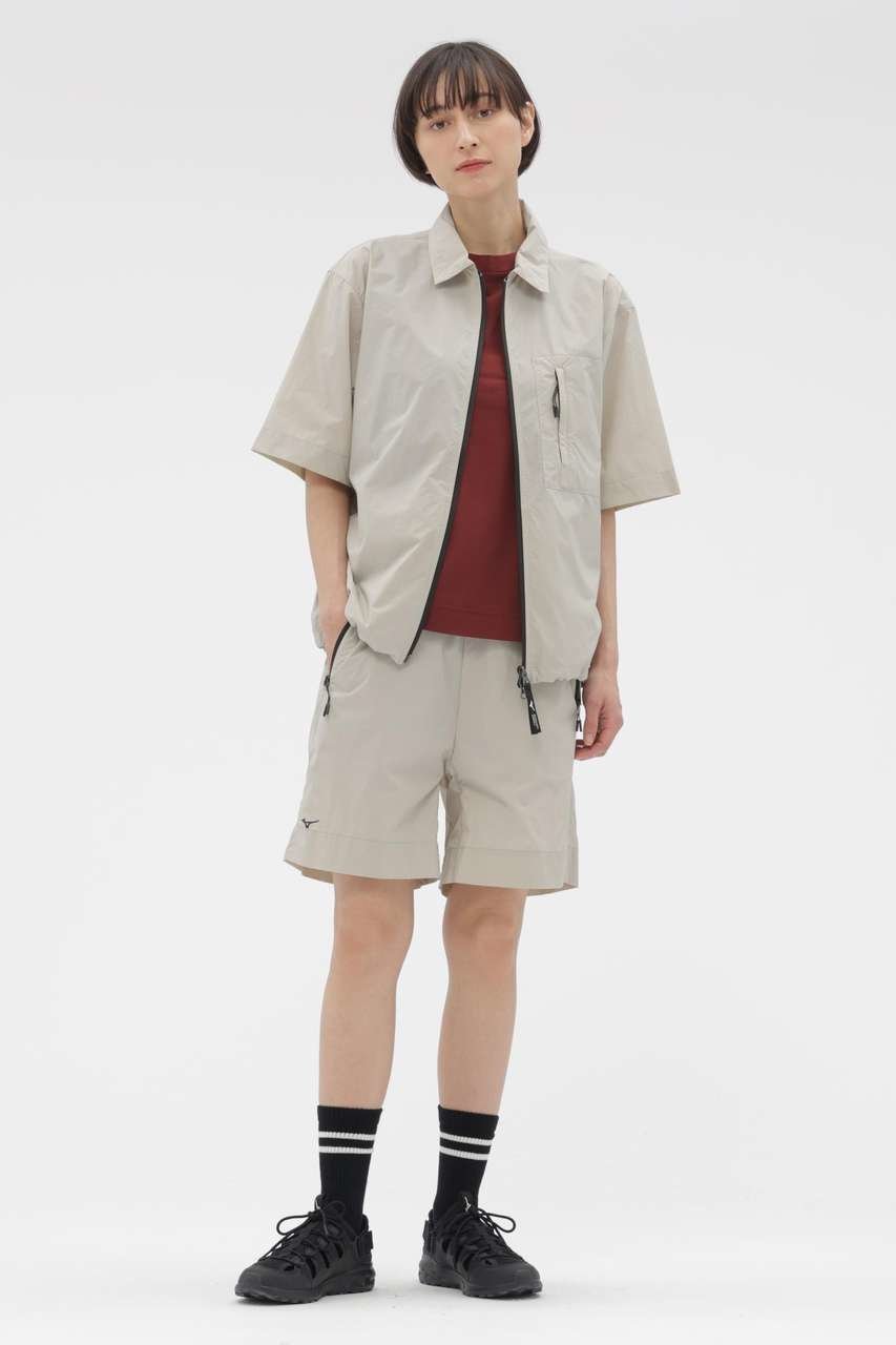 【マーガレットハウエル/MARGARET HOWELL】のWATER REPELLENT LIGHTWEIGHT NYLON POPLIN SHIRT 人気、トレンドファッション・服の通販 founy(ファニー) 　ファッション　Fashion　レディースファッション　Fashion for Women　トップス・カットソー　Cut & Sew Tops　シャツ・ブラウス・オフィスカジュアル　Elegant Blouses & Button-Ups　コレクション　Collection, Seasonal Line　軽量　Lightweight, Ultra Light　ショート　Short, Short Length　スピンドル　Spindle, Drawcord　スリーブ　Sleeve, Long Sleeve / Short Sleeve　フォルム　Silhouette, Form　ポケット　Pocket, Pocket Detail　マーガレット　Marguerite, Daisy Pattern　新作・新入荷　New Arrivals / New In　other-2|ID: prp329100004909489 ipo3291000000036776760