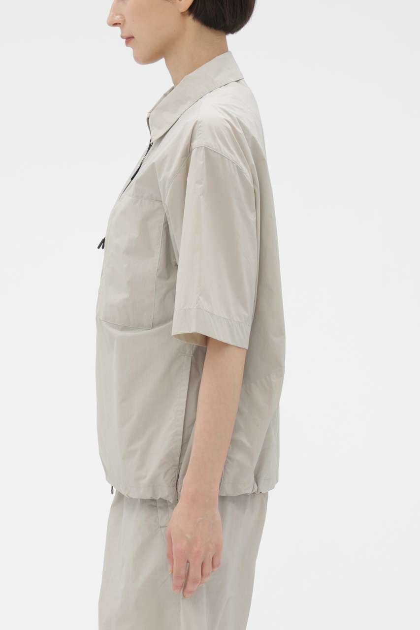 【マーガレットハウエル/MARGARET HOWELL】のWATER REPELLENT LIGHTWEIGHT NYLON POPLIN SHIRT 人気、トレンドファッション・服の通販 founy(ファニー) 　ファッション　Fashion　レディースファッション　Fashion for Women　トップス・カットソー　Cut & Sew Tops　シャツ・ブラウス・オフィスカジュアル　Elegant Blouses & Button-Ups　コレクション　Collection, Seasonal Line　軽量　Lightweight, Ultra Light　ショート　Short, Short Length　スピンドル　Spindle, Drawcord　スリーブ　Sleeve, Long Sleeve / Short Sleeve　フォルム　Silhouette, Form　ポケット　Pocket, Pocket Detail　マーガレット　Marguerite, Daisy Pattern　新作・新入荷　New Arrivals / New In　other-3|ID: prp329100004909489 ipo3291000000036776761