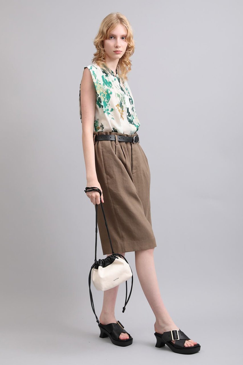 【サクラ/SACRA】のフラワー柄ノースリーブブラウス 人気、トレンドファッション・服の通販 founy(ファニー) 　ファッション　Fashion　レディースファッション　Fashion for Women　トップス・カットソー　Cut & Sew Tops　キャミソール&ノースリーブ　Camisoles & Sleeveless Tops　シャツ・ブラウス・オフィスカジュアル　Elegant Blouses & Button-Ups　ショルダー　Shoulder, Shoulder Strap　ドレープ　Drape, Draping Fabric　ノースリーブ　Sleeveless, No-Sleeve　フラワー　Flower, Floral　プリント　Print, Printed Pattern　ボックス　Boxy, Box Shape　春　Spring　other-7|ID: prp329100004909828 ipo3291000000036780679