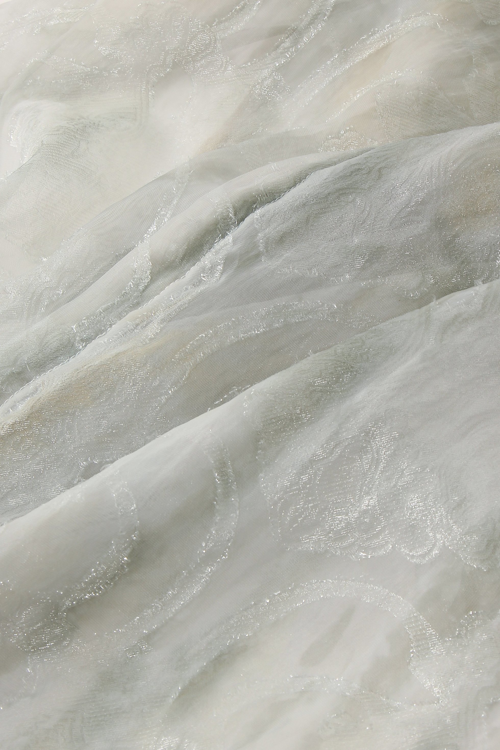 【カナコ サカイ/KANAKO SAKAI】のSHIBORI シアー ジャカード ロングシャツ 人気、トレンドファッション・服の通販 founy(ファニー) 　ファッション　Fashion　レディースファッション　Fashion for Women　ワンピース　Dresses　チュニック　Tunic Tops & Dresses　おすすめ　Recommended / Our Picks　インナー　Innerwear　キャミソール　Camisole, Spaghetti Strap Top　グラデーション　Gradient, Ombre　シアー　Sheer, See-Through　ジャカード／ジャガード　Jacquard, Woven Pattern　チュニック　Tunic, Long Top　リボン　Ribbon, Bow　ロング　Long, Long-Length　エレガント 上品　Elegant　other-7|ID: prp329100004909993 ipo3291000000036782497