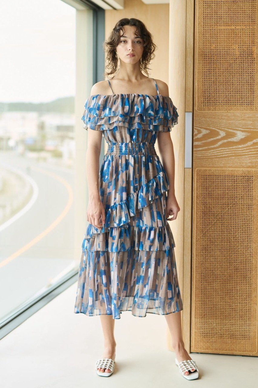 【コルコバード/CORCOVADO】のプリントシフォンオフショルダードレス 人気、トレンドファッション・服の通販 founy(ファニー) 　ファッション　Fashion　レディースファッション　Fashion for Women　ワンピース　Dresses　フォーマル・パーティードレス・結婚式用ドレス　Elegant & Casual Dresses　チュニック　Tunic Tops & Dresses　オフショルダーワンピース・ドレス　Off-Shoulder Dresses / Bardot Style Dresses　チュニック　Tunic, Long Top　フリル　Frill, Ruffle　プリント　Print, Printed Pattern　モザイク　Mosaic, Geometric Pattern　新作・新入荷　New Arrivals / New In　other-8|ID: prp329100004910012 ipo3291000000036782671