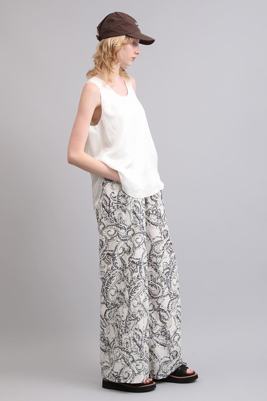 【サクラ/SACRA】のペイズリープリントパンツ 人気、トレンドファッション・服の通販 founy(ファニー) 　ファッション　Fashion　レディースファッション　Fashion for Women　パンツ　Pants & Trousers　プリント　Print, Printed Pattern　ペイズリー　Paisley, Ethnic Pattern　モノトーン　Monotone, Black and White　リラックス　Relax, Relaxed Fit　ワイド　Wide, Wide Fit　今季　This Season, Current Season　other-7|ID: prp329100004910034 ipo3291000000036782846